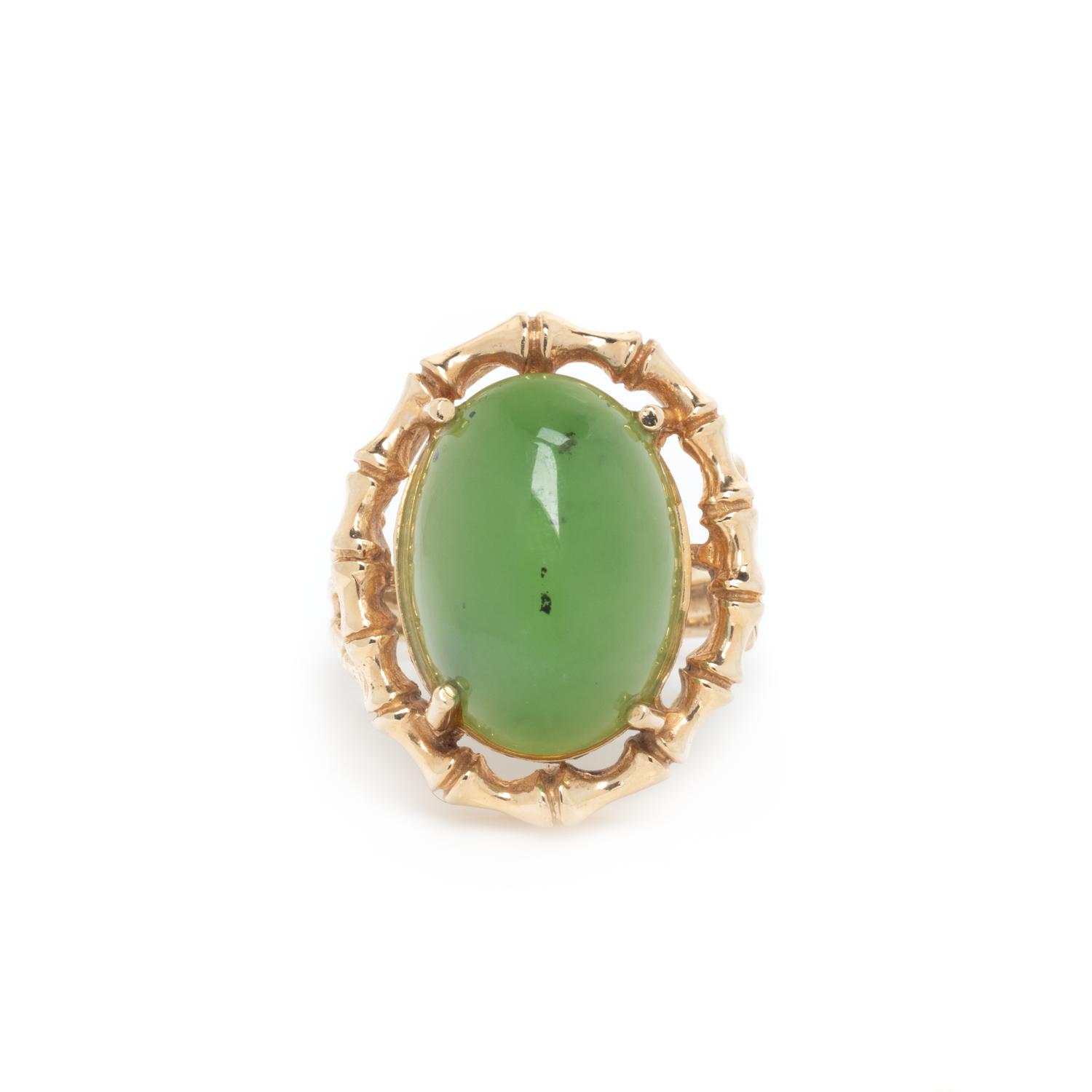 NEPHRITE AND YELLOW GOLD RING