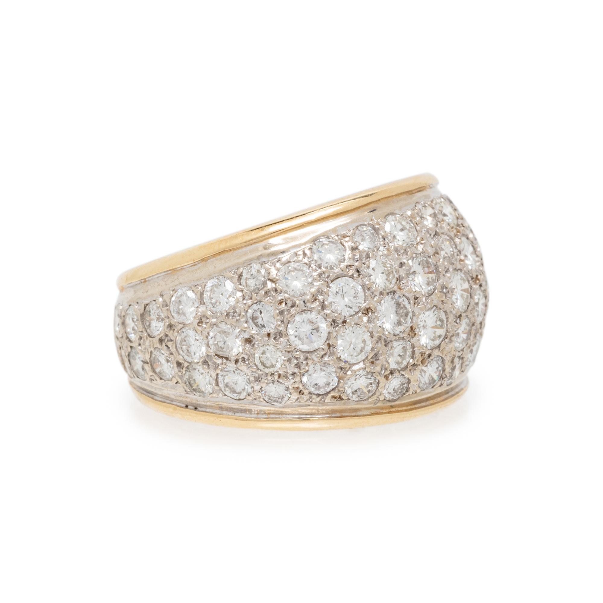 PAVÉ DIAMOND AND BICOLOR GOLD RING AND EARRINGS