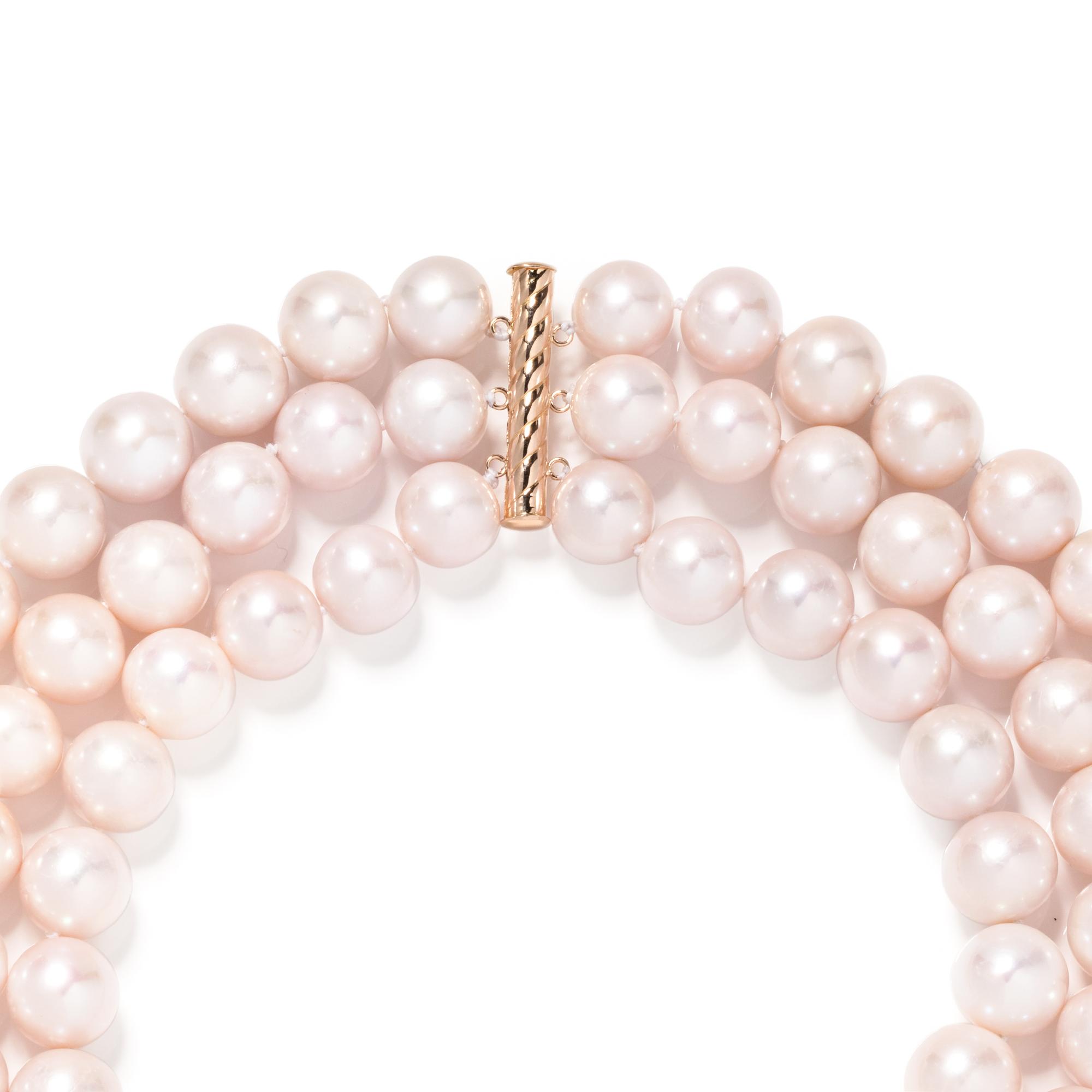 CULTURED SOUTH SEA PEARL NECKLACE