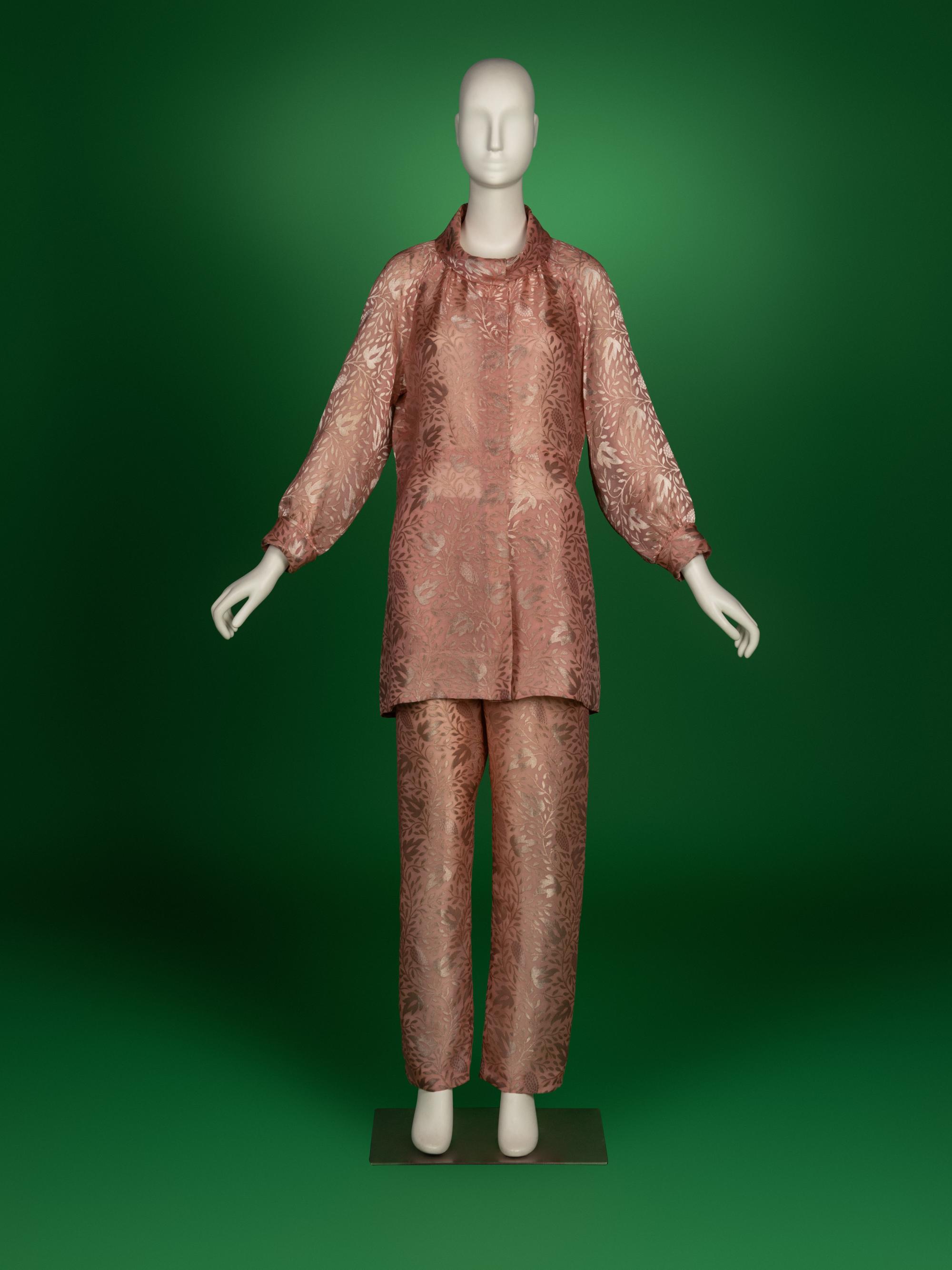 Mona von Bismarck; Givenchy, Haute Couture Ensemble