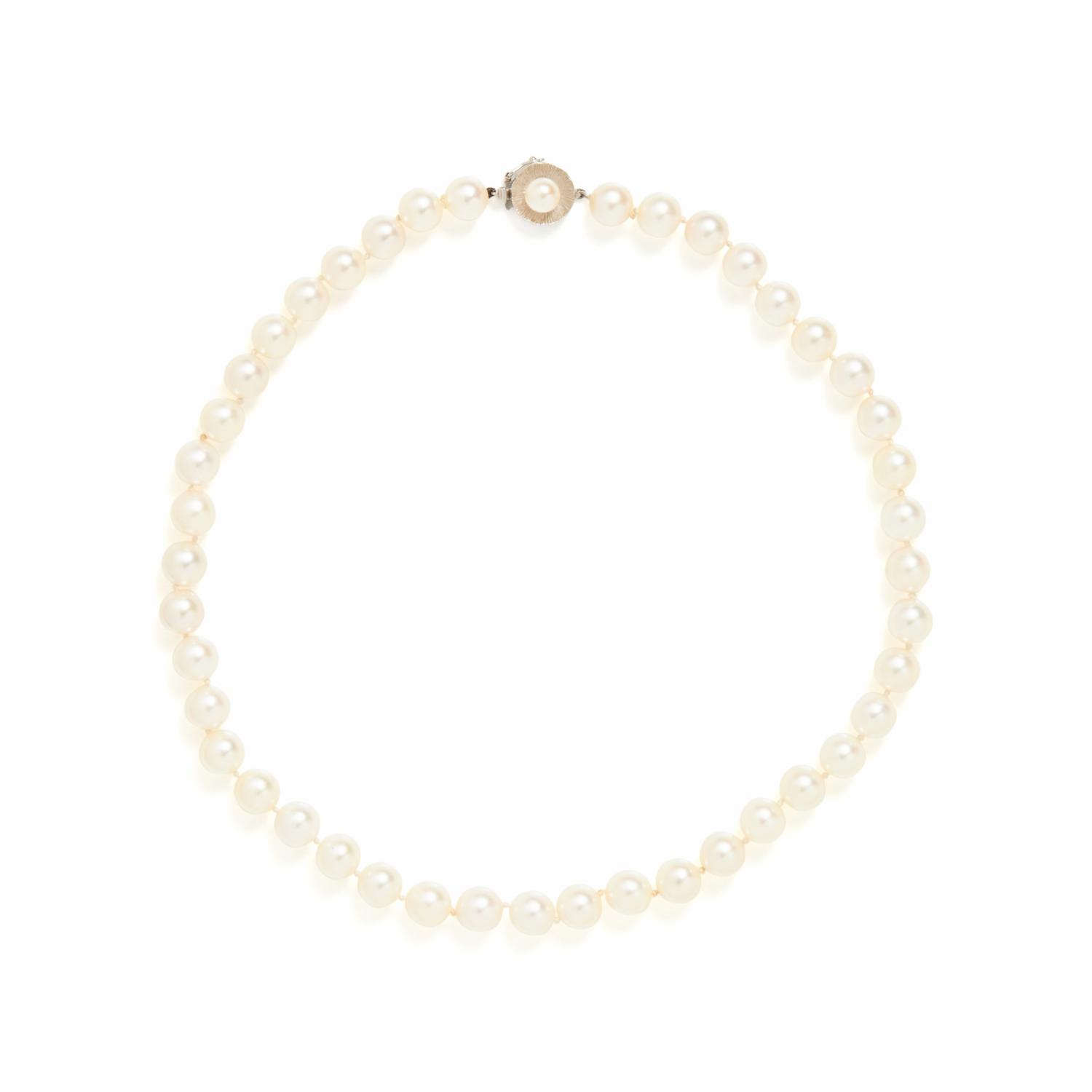 CULTURED PEARL AND DIAMOND JEWELRY SUITE