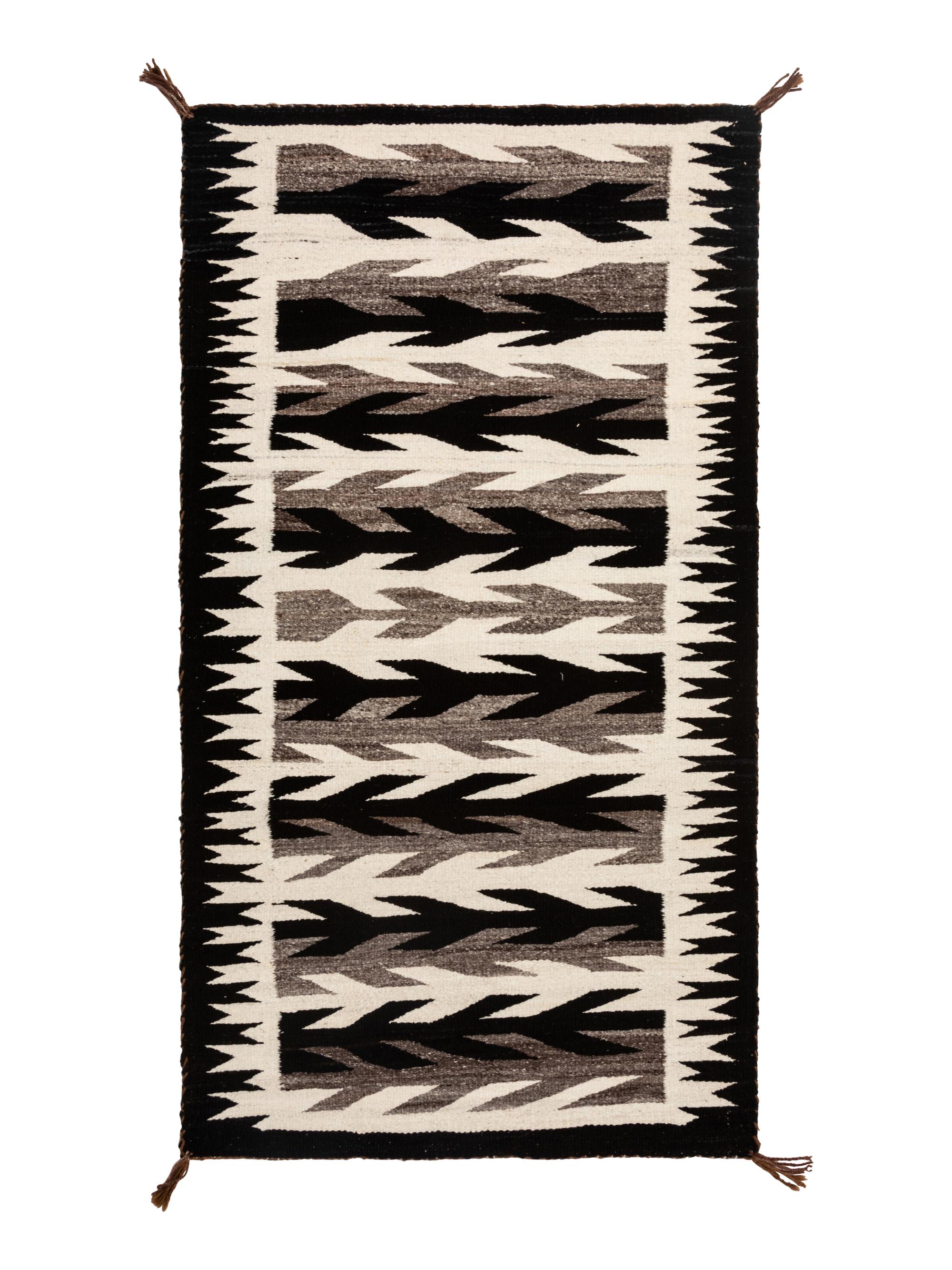 Navajo Regional Weaving / Rug