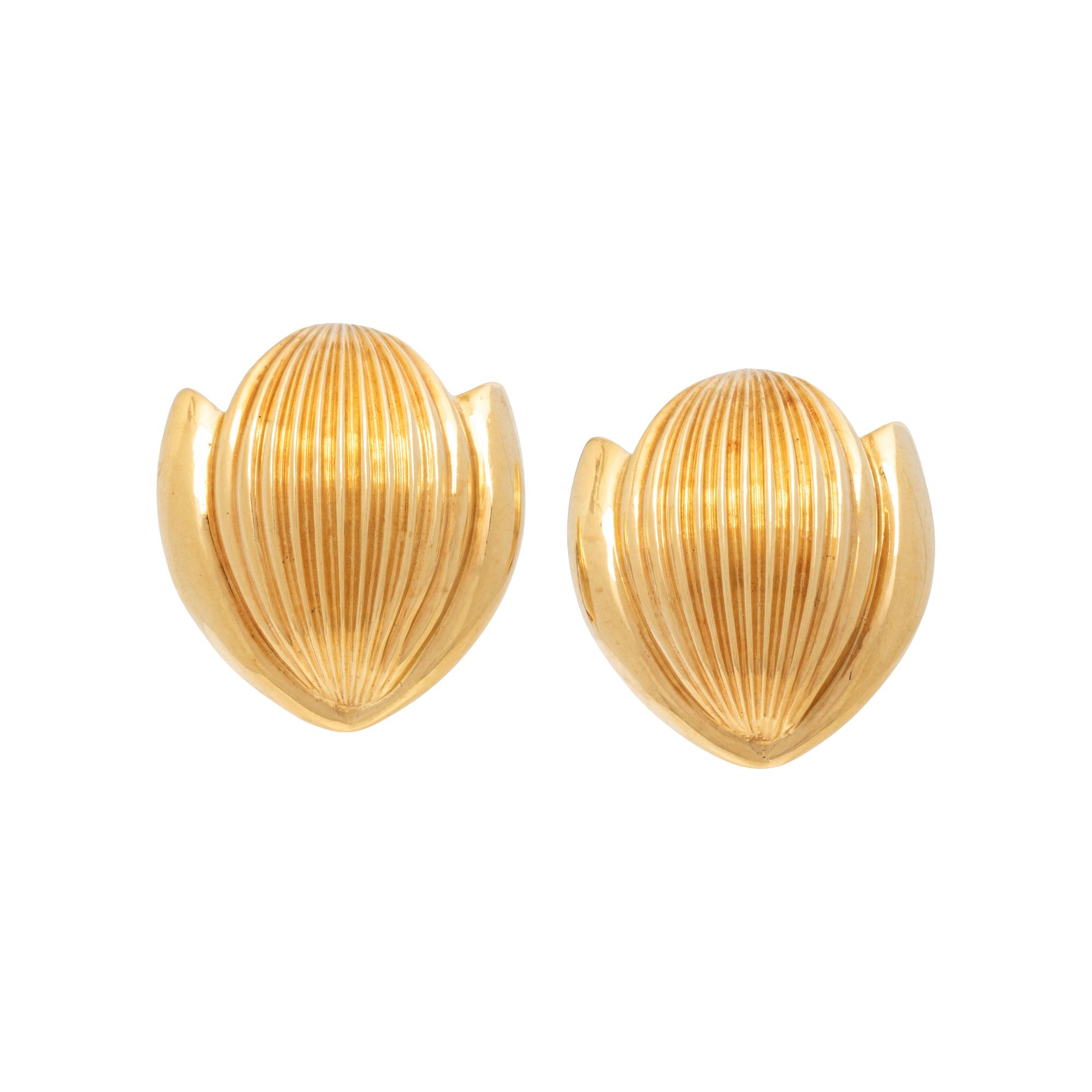 YELLOW GOLD EARRINGS