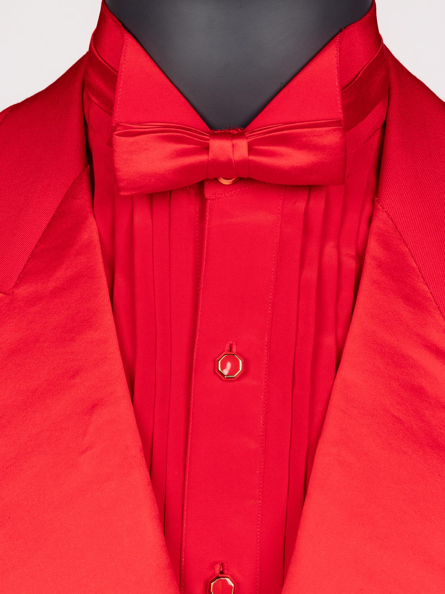 Costume Worn by Joel Grey in the Final Episode of Dallas , 1991