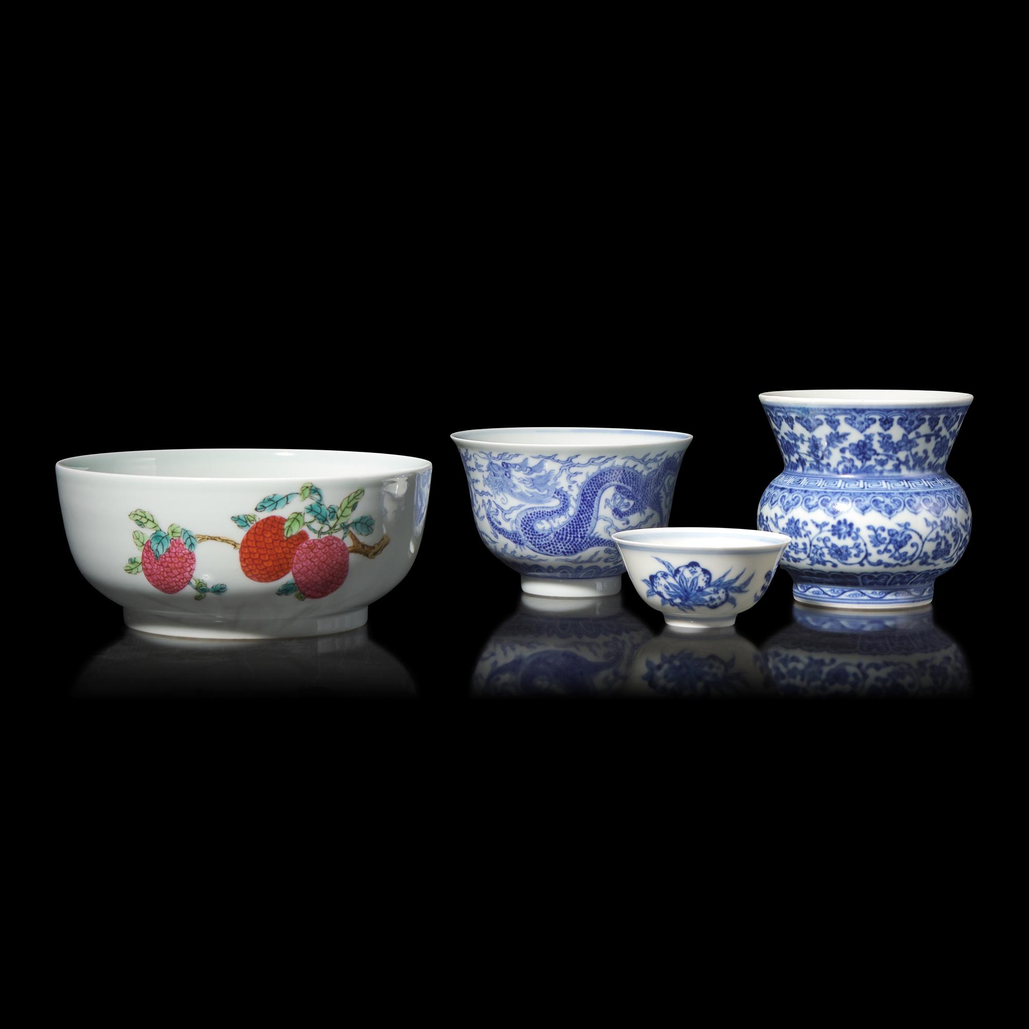 A Group of Four Chinese Enameled and Blue and White Porcelain Wares — 粉彩、青花瓷一組四件