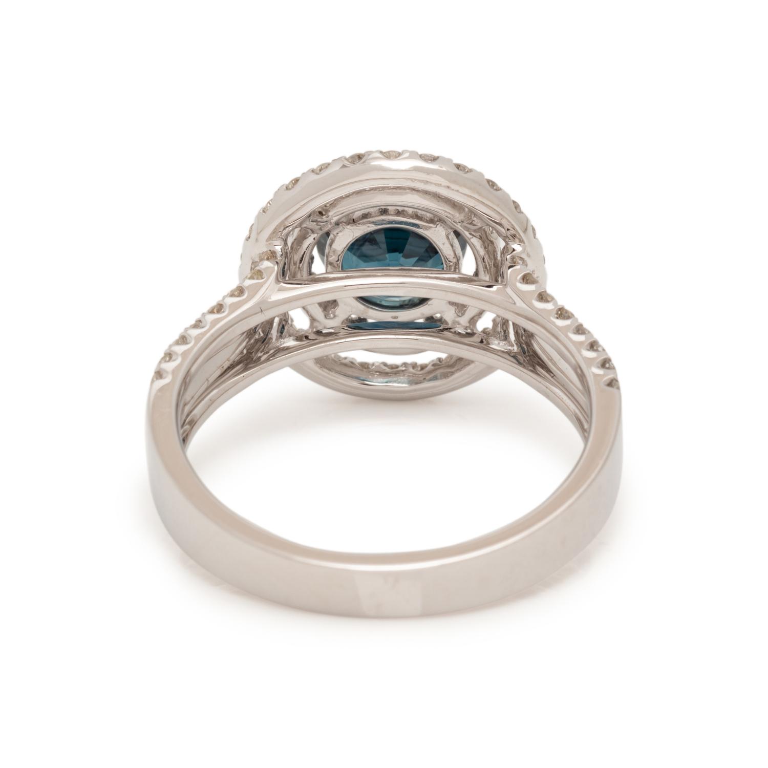 SAPPHIRE AND DIAMOND RING