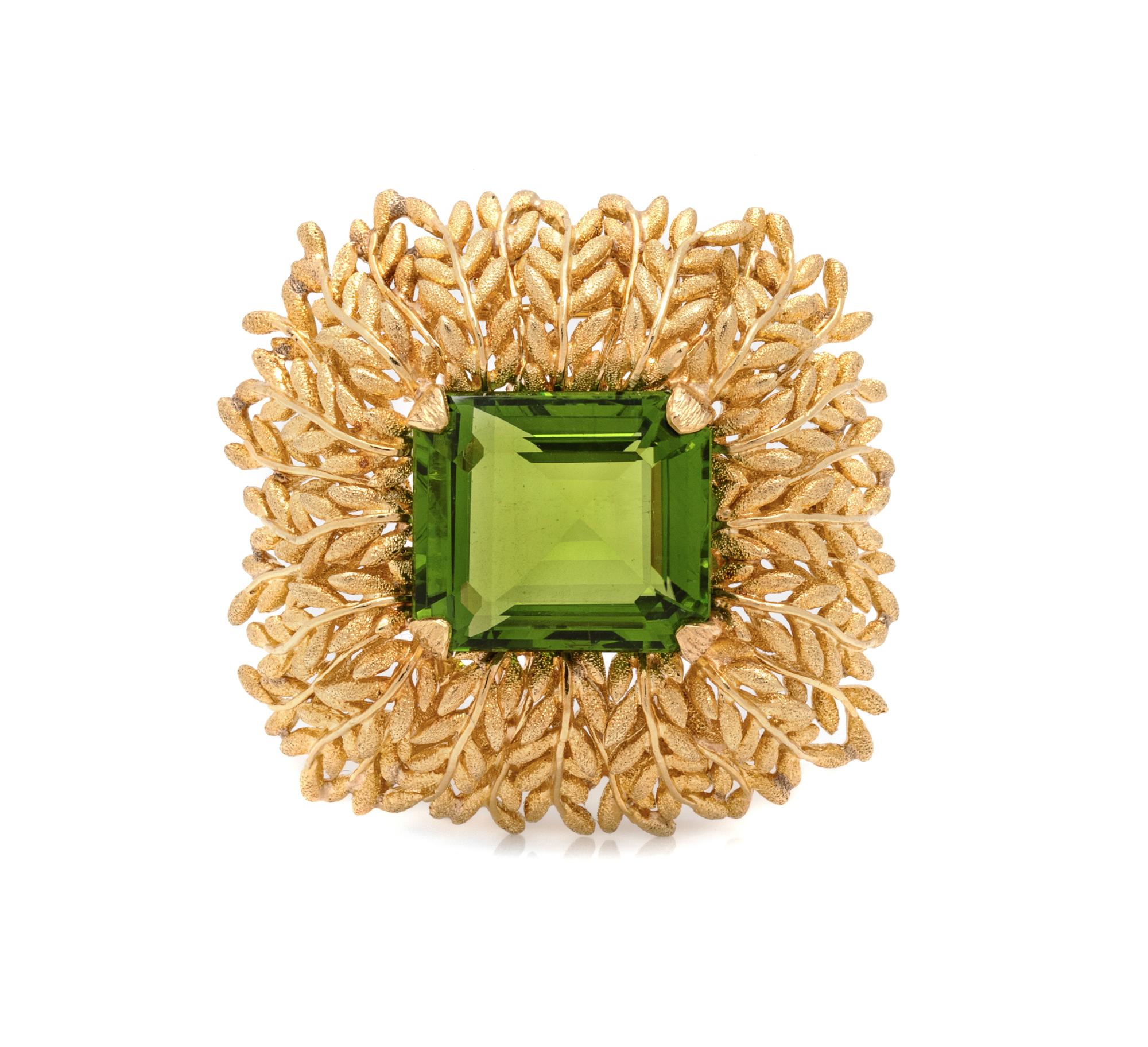 F.J. COOPER, YELLOW GOLD AND PERIDOT BROOCH