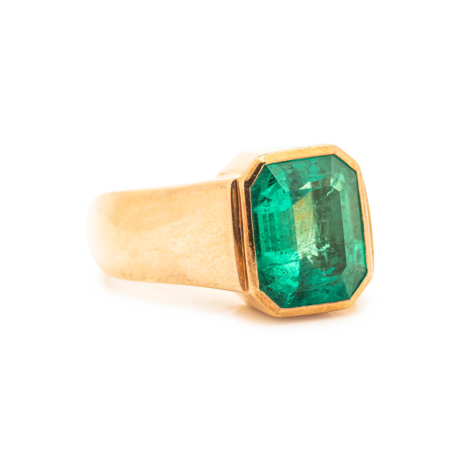 EMERALD RING