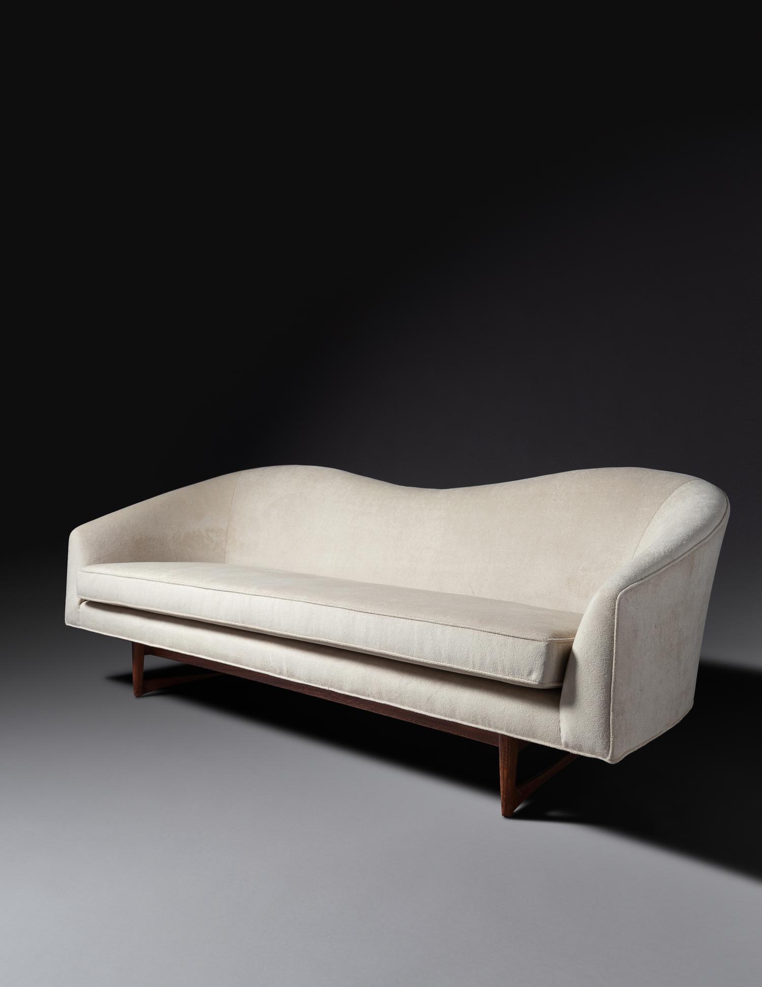 Camelback Sofa, Nemschoff, USA