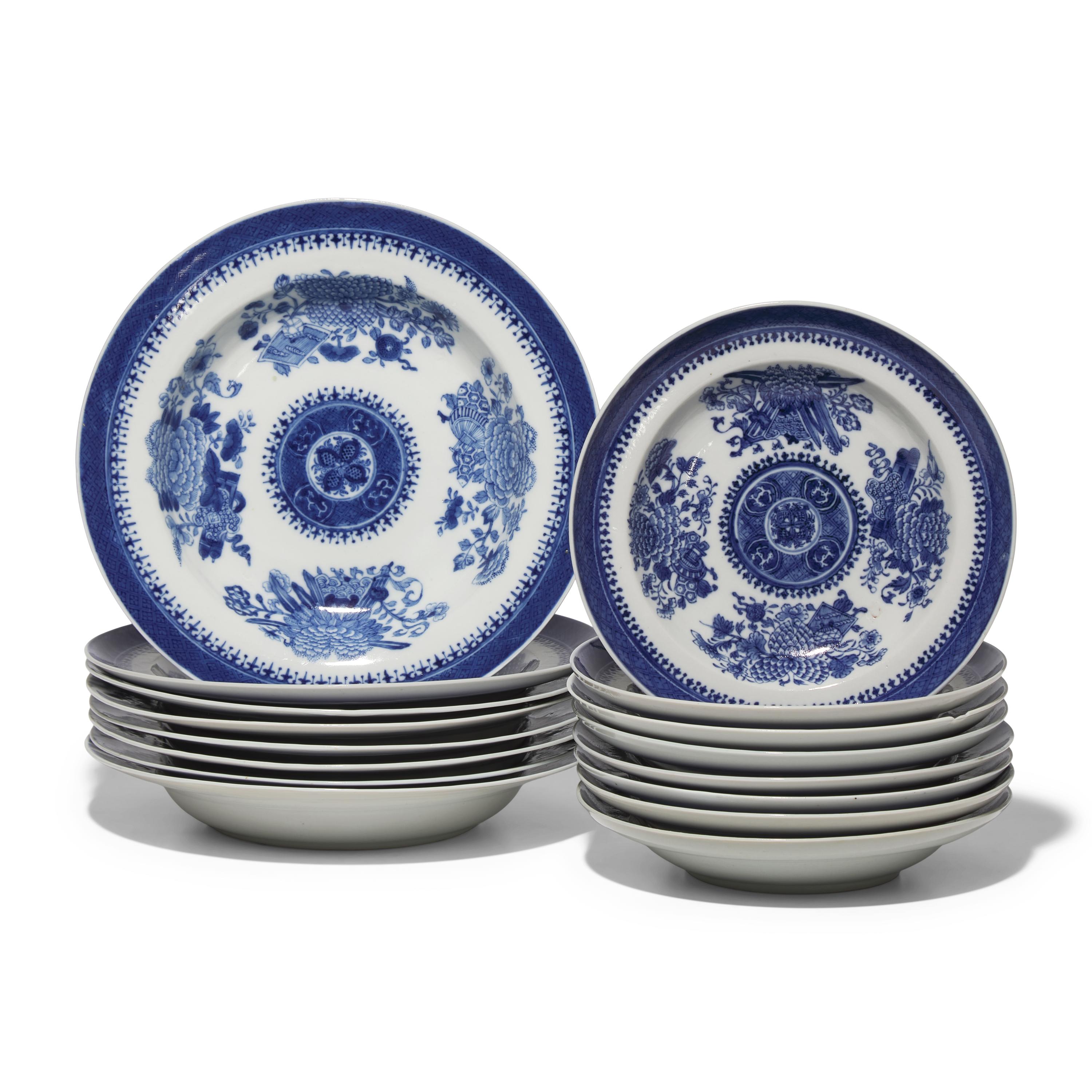A Set of Sixteen Chinese Export Porcelain Blue Fitzhugh Tablewares