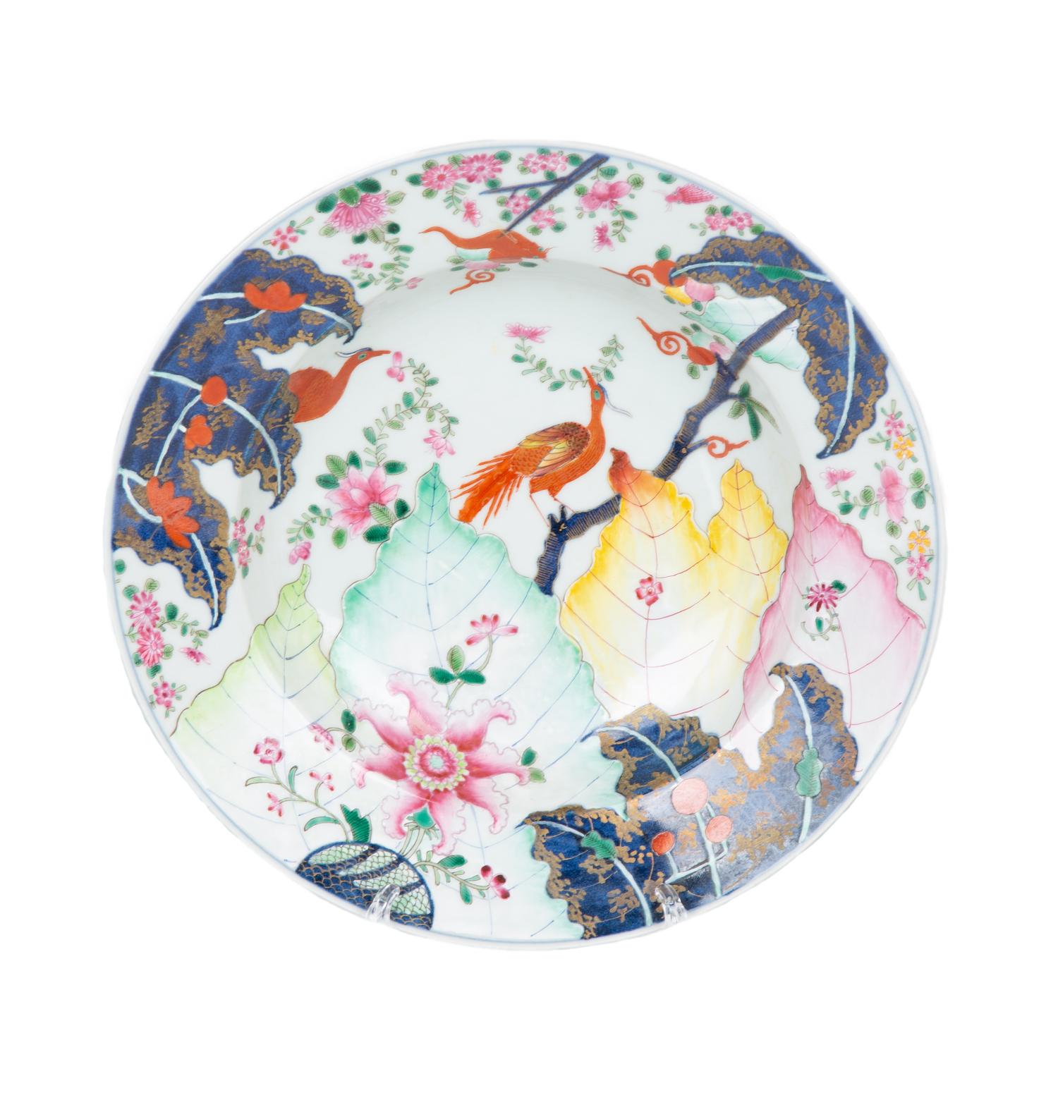 A Pair of Chinese Export Sacred Fungi Porcelain Plates — 19TH CENTURY
