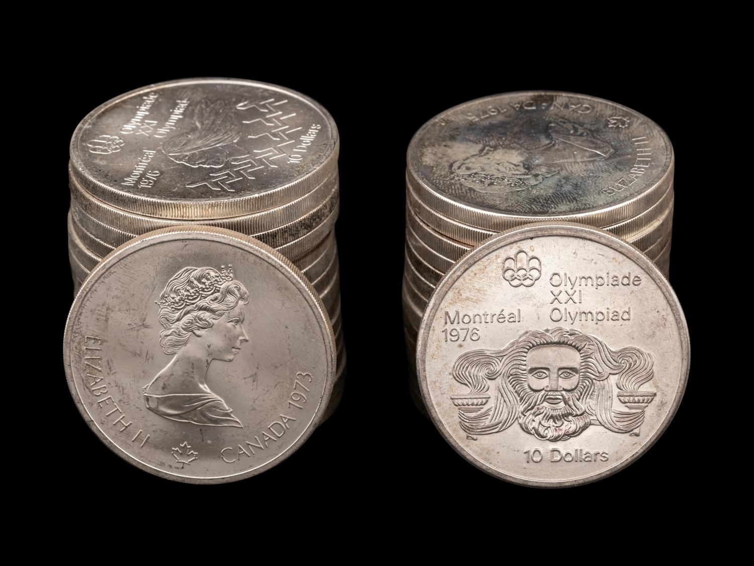 [CANADA] A Large Collection of Silver$1 and Commemorative Silver Coins