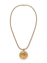 VAN CLEEF & ARPELS, YELLOW GOLD AND DIAMOND PENDANT