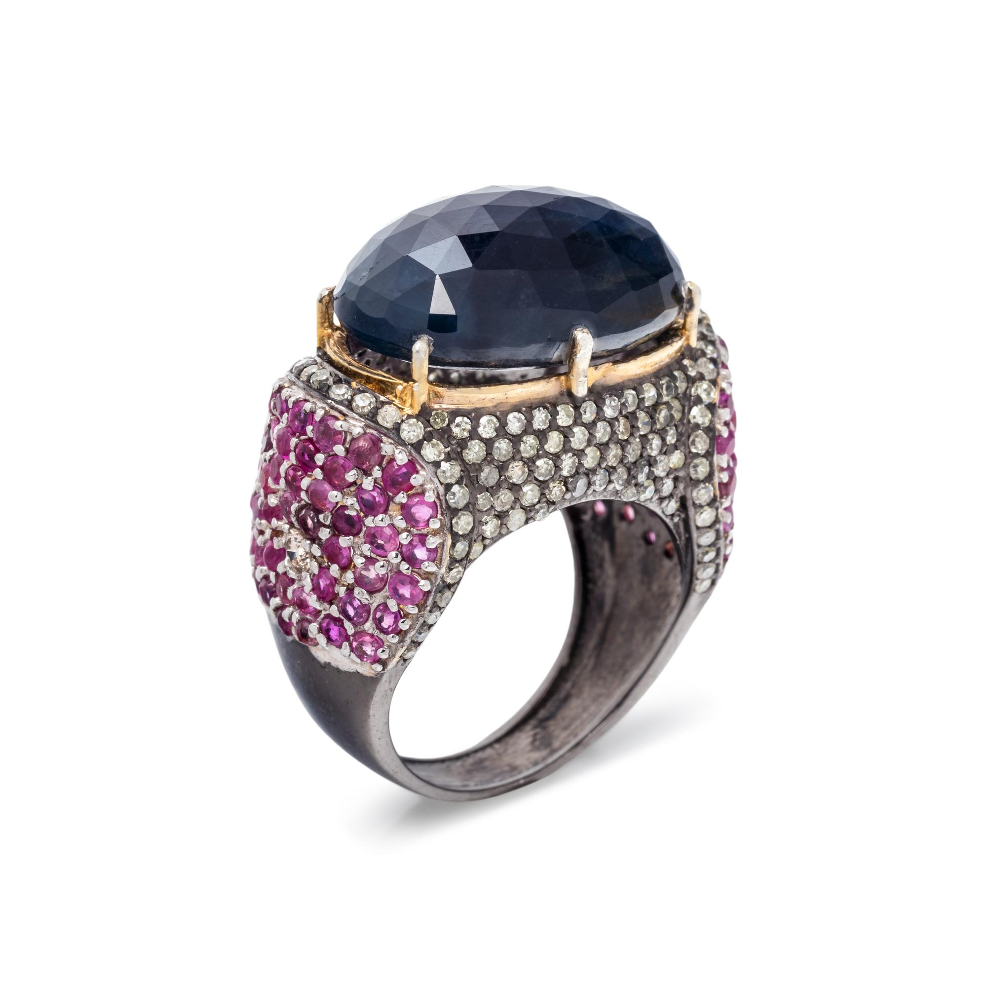 SAPPHIRE, RUBY AND DIAMOND RING