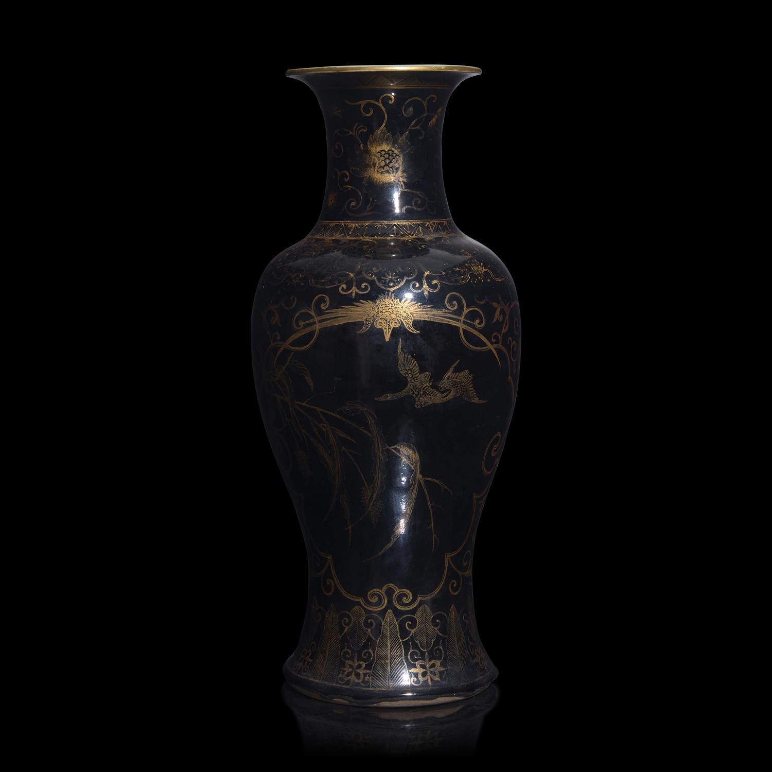 A Chinese Gilt-Decorated "Mirror-Black" Baluster Vase, Late Qing to Republic Period 晚清民國 黑地鎏金賞瓶一件