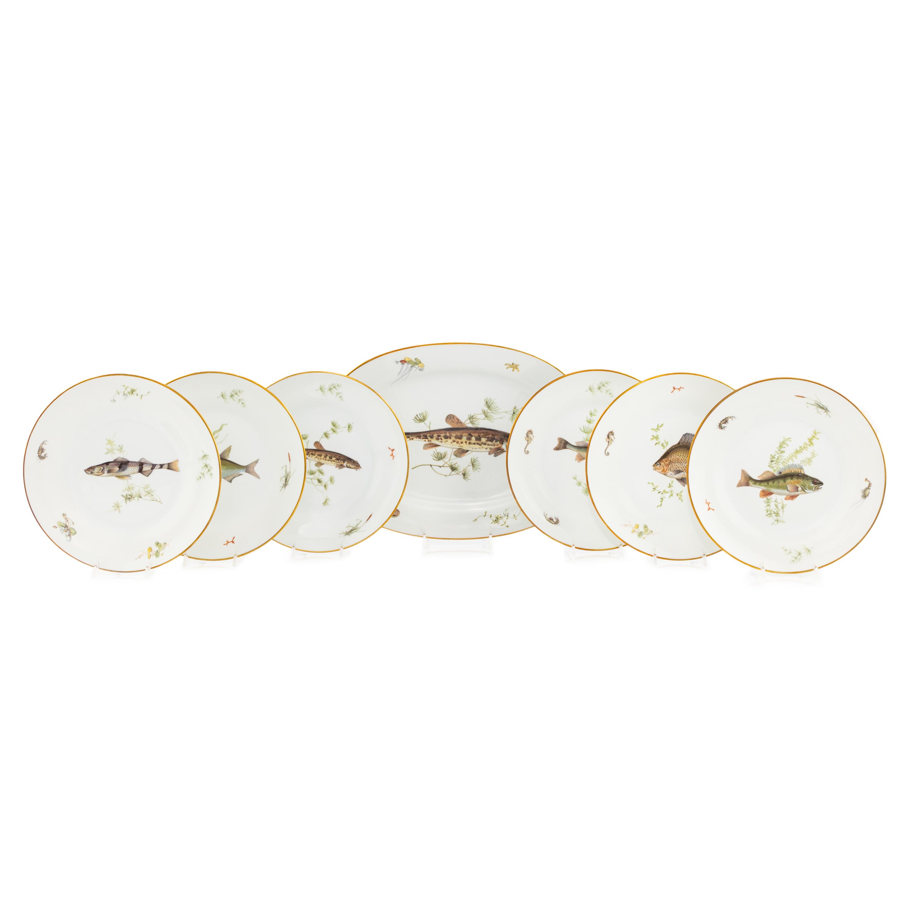 A Richard Ginori Porcelain Fish Service