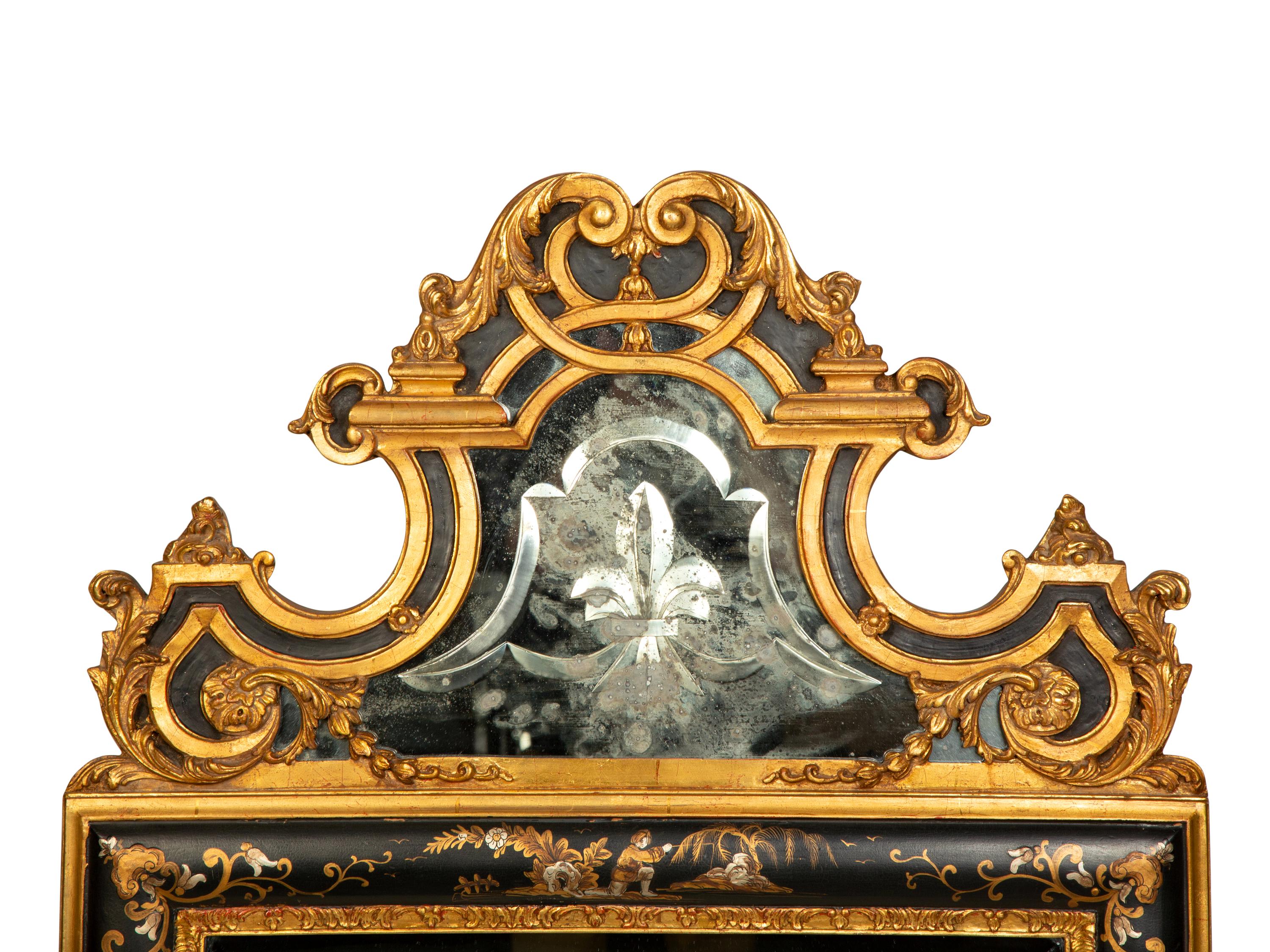 A French Chinoiserie-Decorated Giltwood Mirror