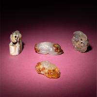Four Chinese Agate Carvings, Qing Dynasty — 清 瑪瑙把件、印章一組四件