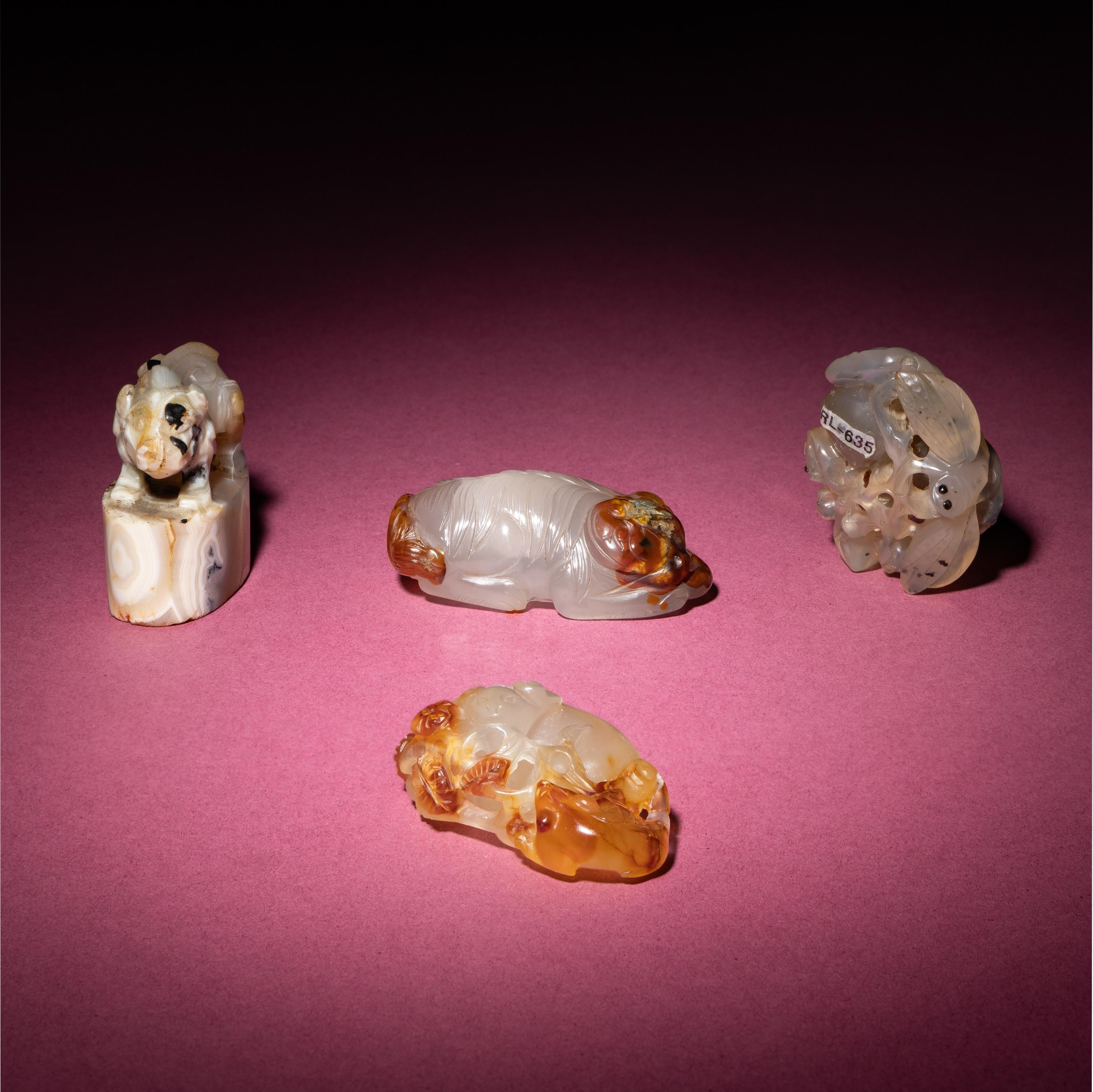 Four Chinese Agate Carvings, Qing Dynasty — 清 瑪瑙把件、印章一組四件