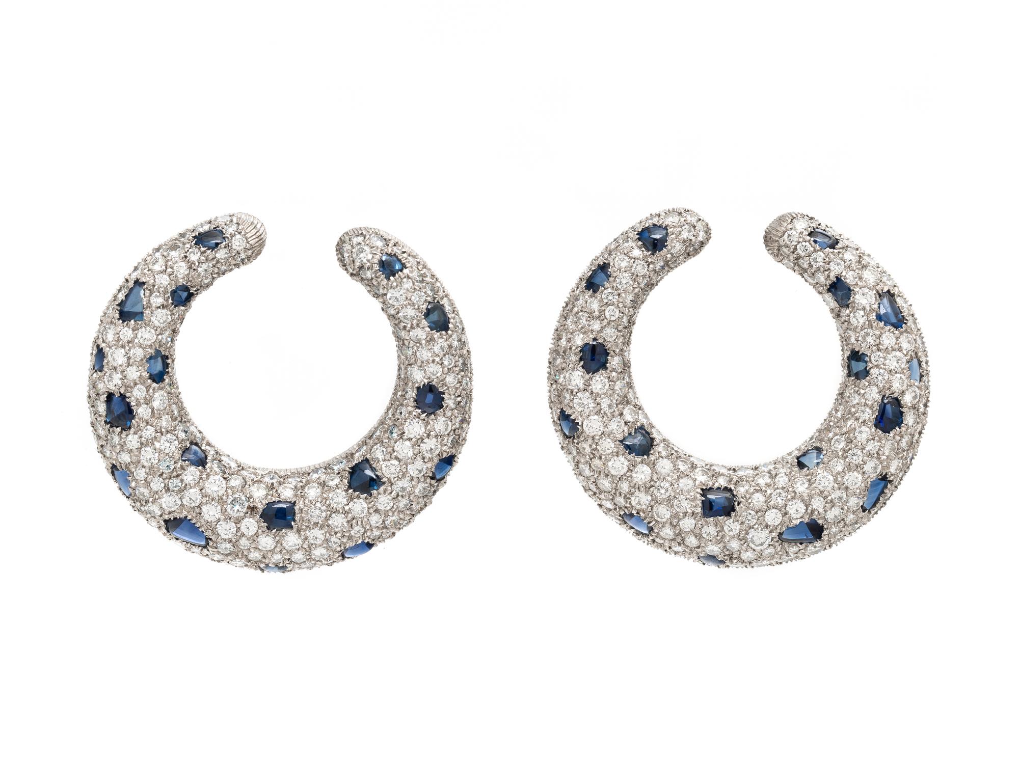 CARTIER, DIAMOND AND SAPPHIRE 'PANTHÈRE' HOOP EARRINGS