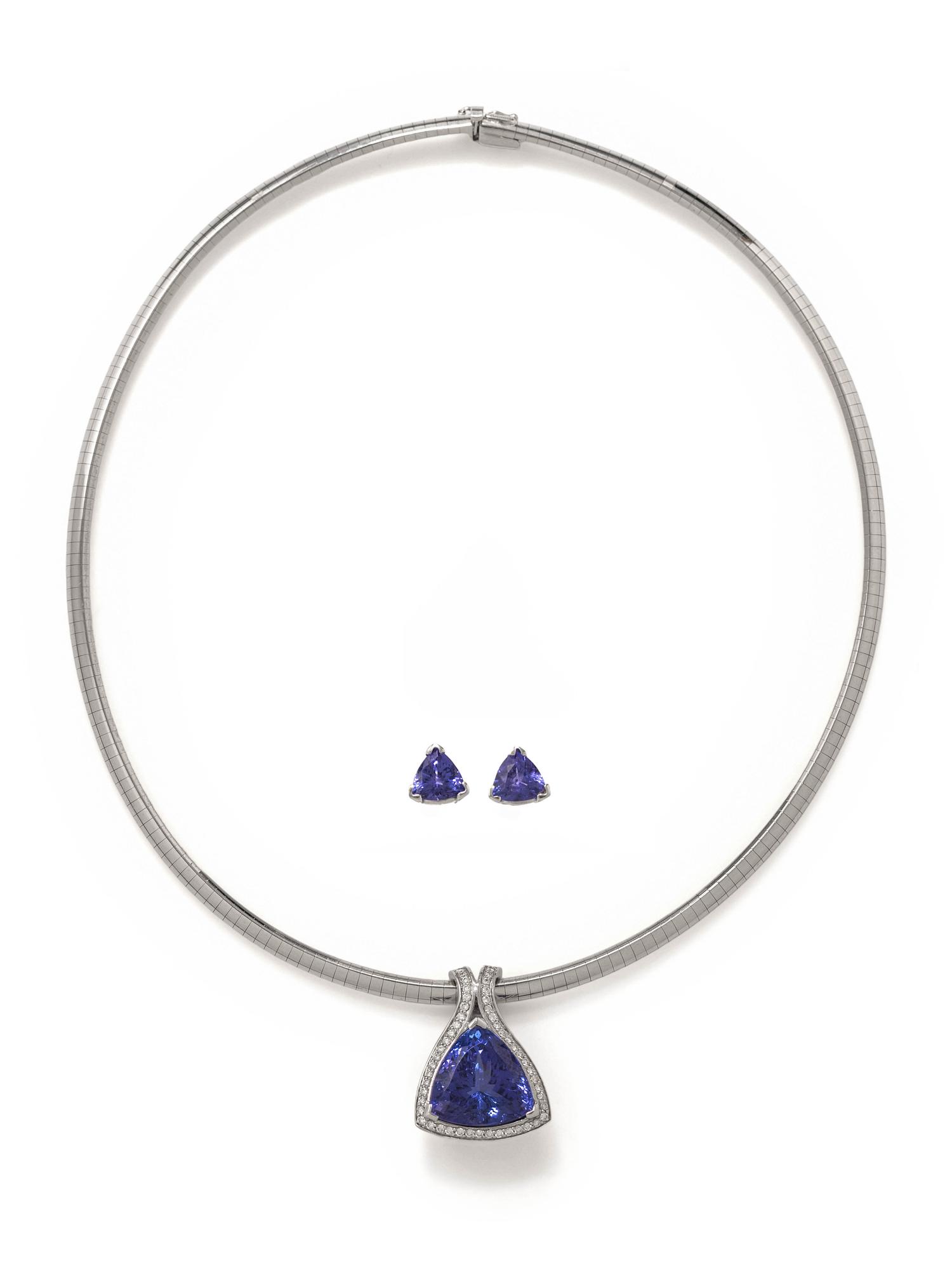 COLLECTION OF WHITE GOLD AND TANZANITE JEWELRY