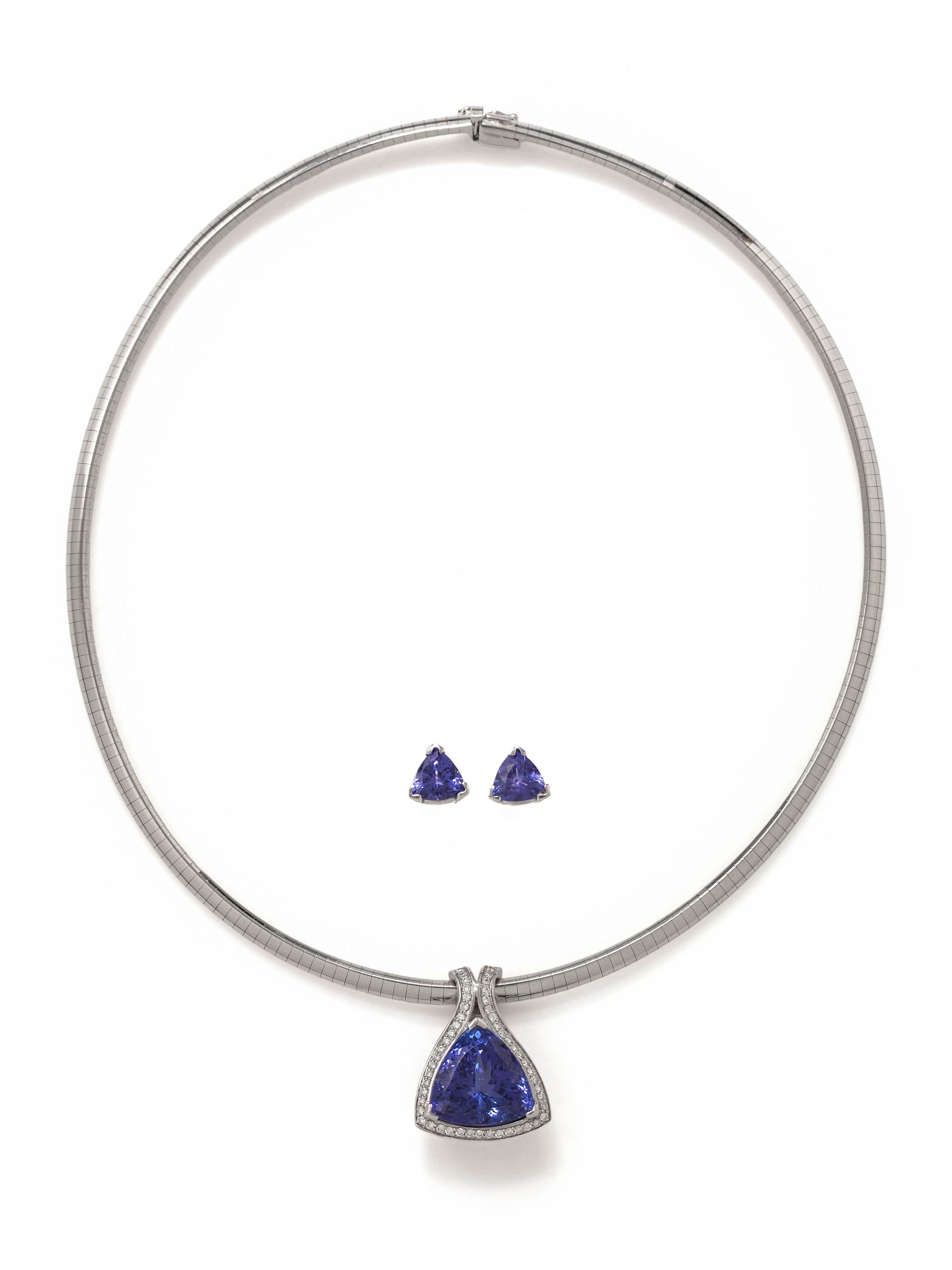 COLLECTION OF WHITE GOLD AND TANZANITE JEWELRY