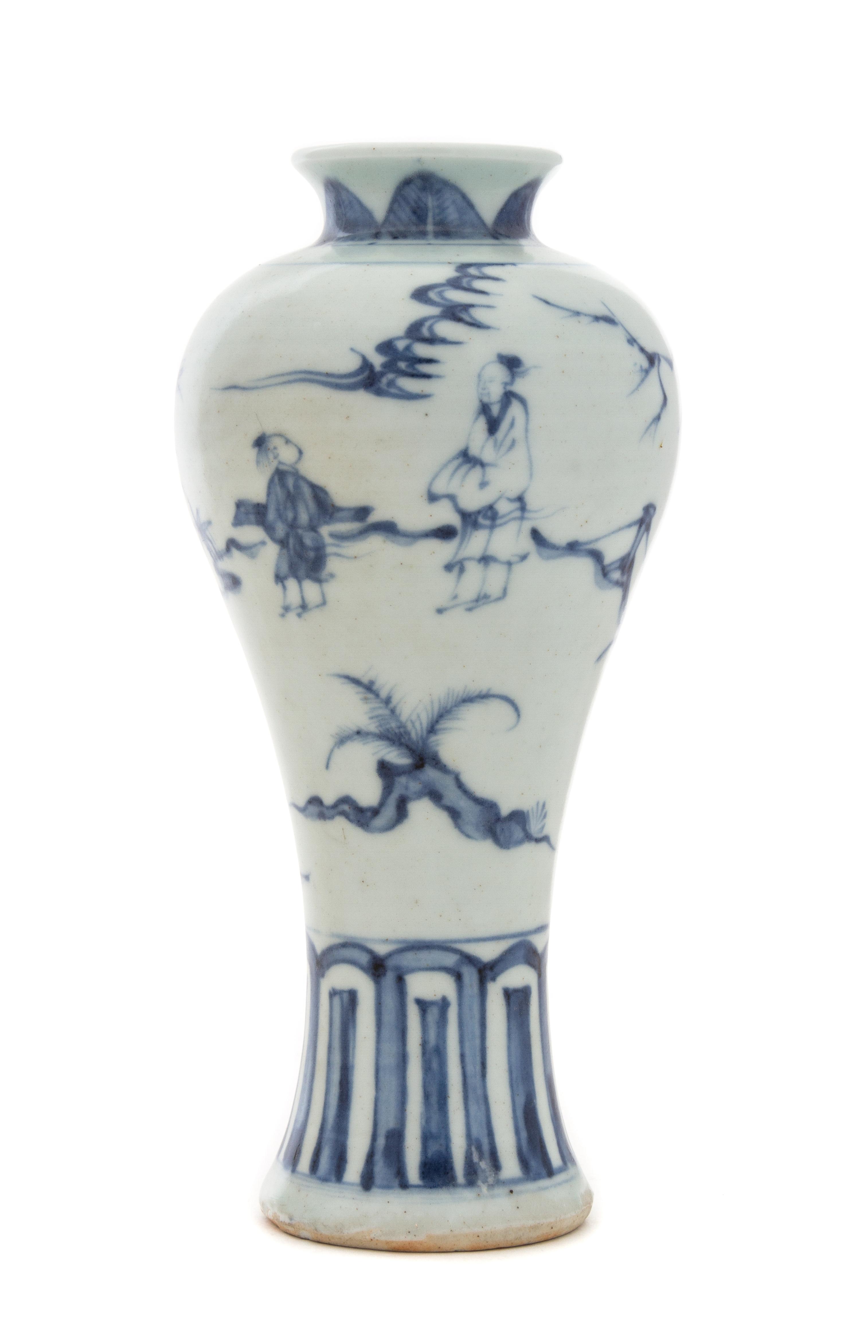 A Chinese Blue and White Vase, Meiping 19TH CENTURY Height 6 1/2 inches. — 19TH CENTURY