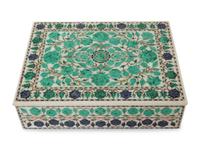 An Indian Malachite and Lapis Lazuli Inlaid Alabaster Box
