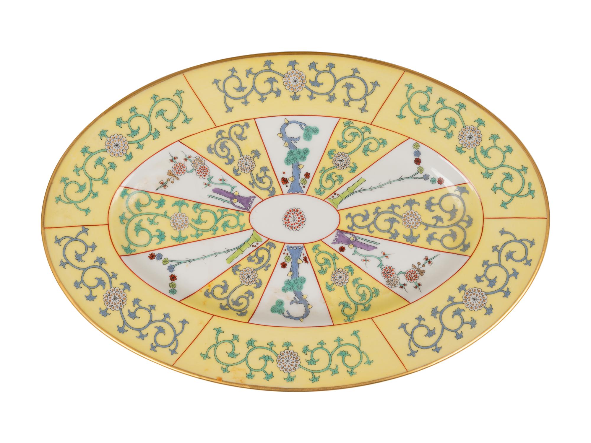A Herend Yellow Dynasty Porcelain Service