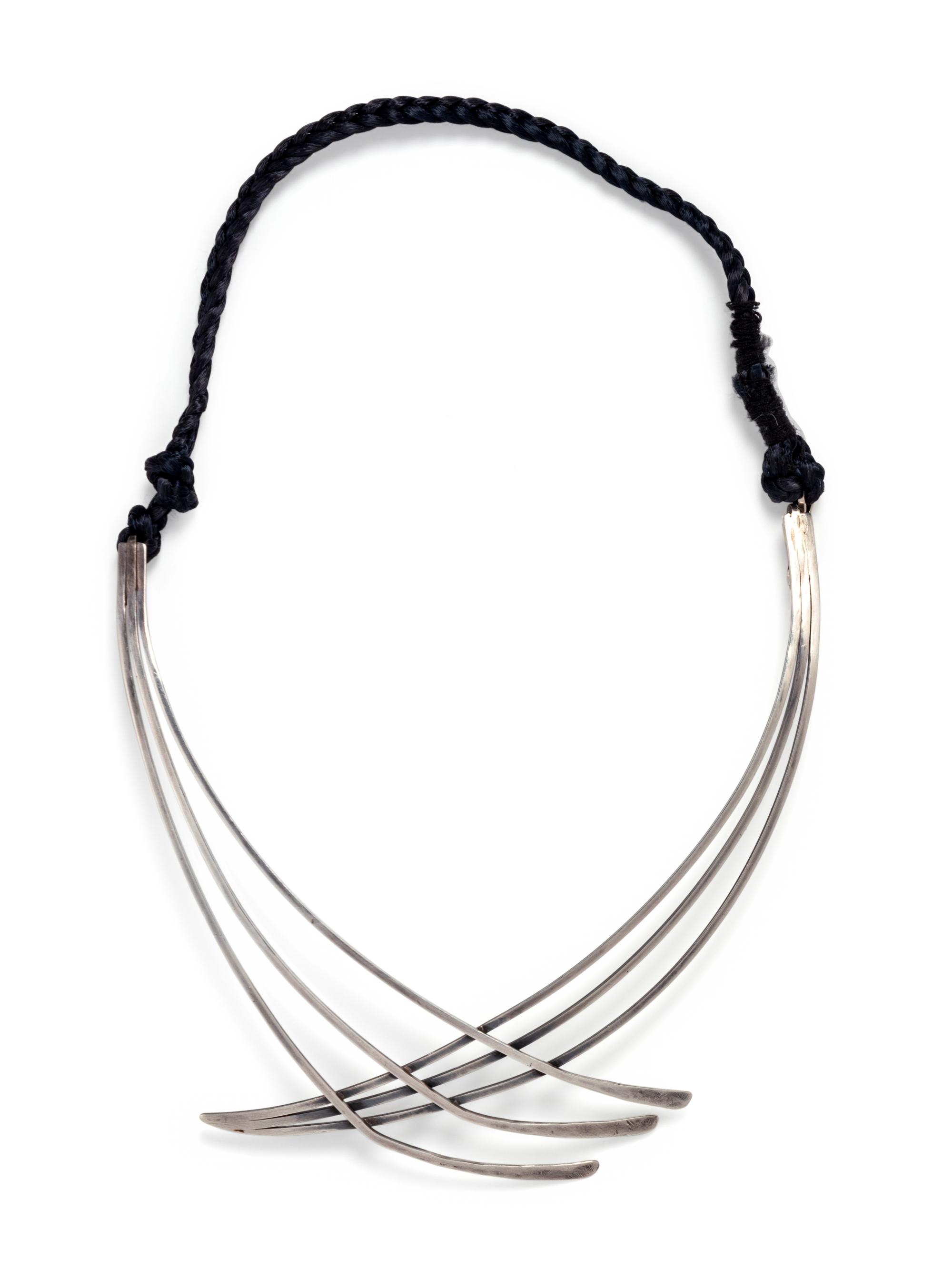 BETTY COOKE, MODERNIST, STERLING SILVER COLLAR NECKLACE