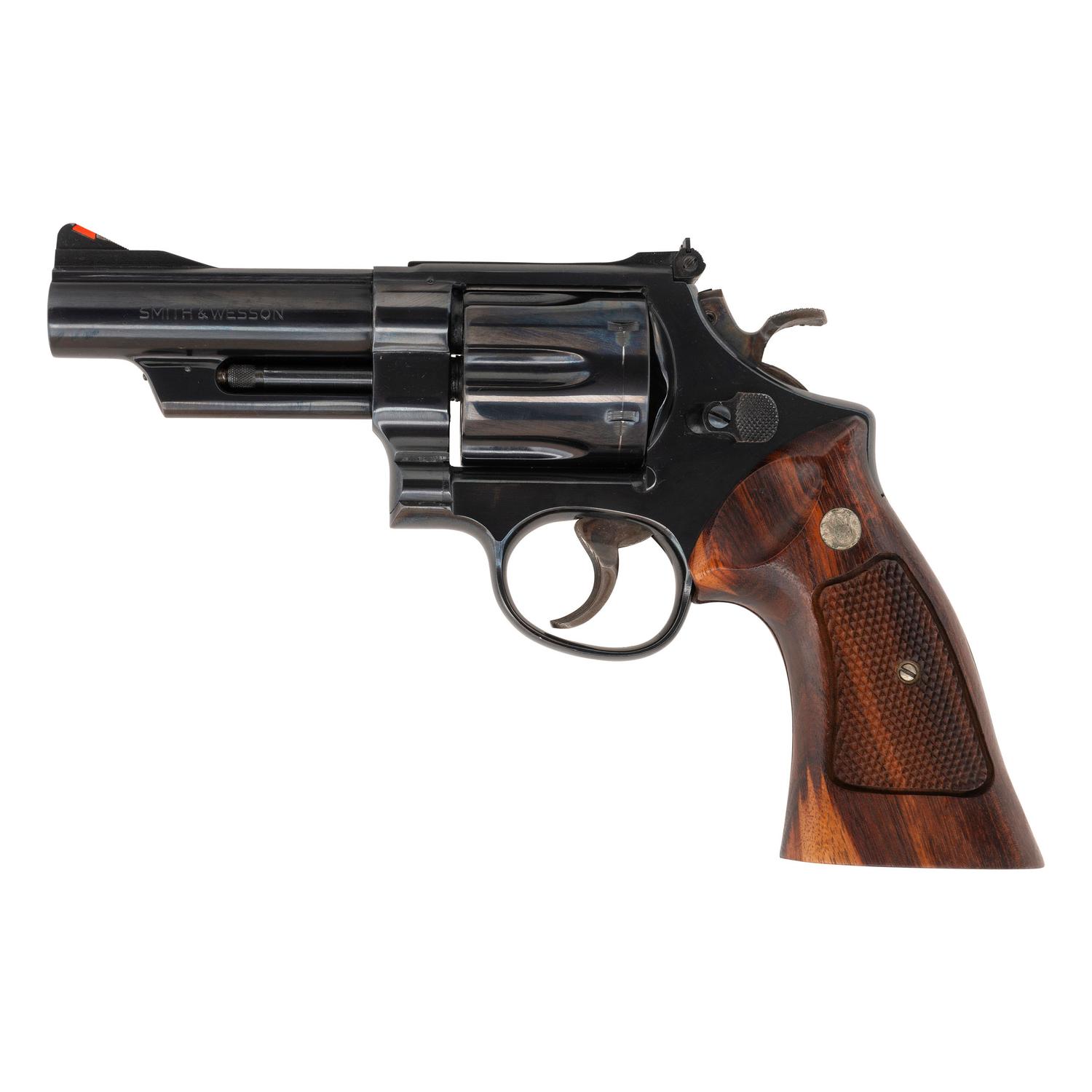 *Smith & Wesson Model 29-2 in Presentation Case