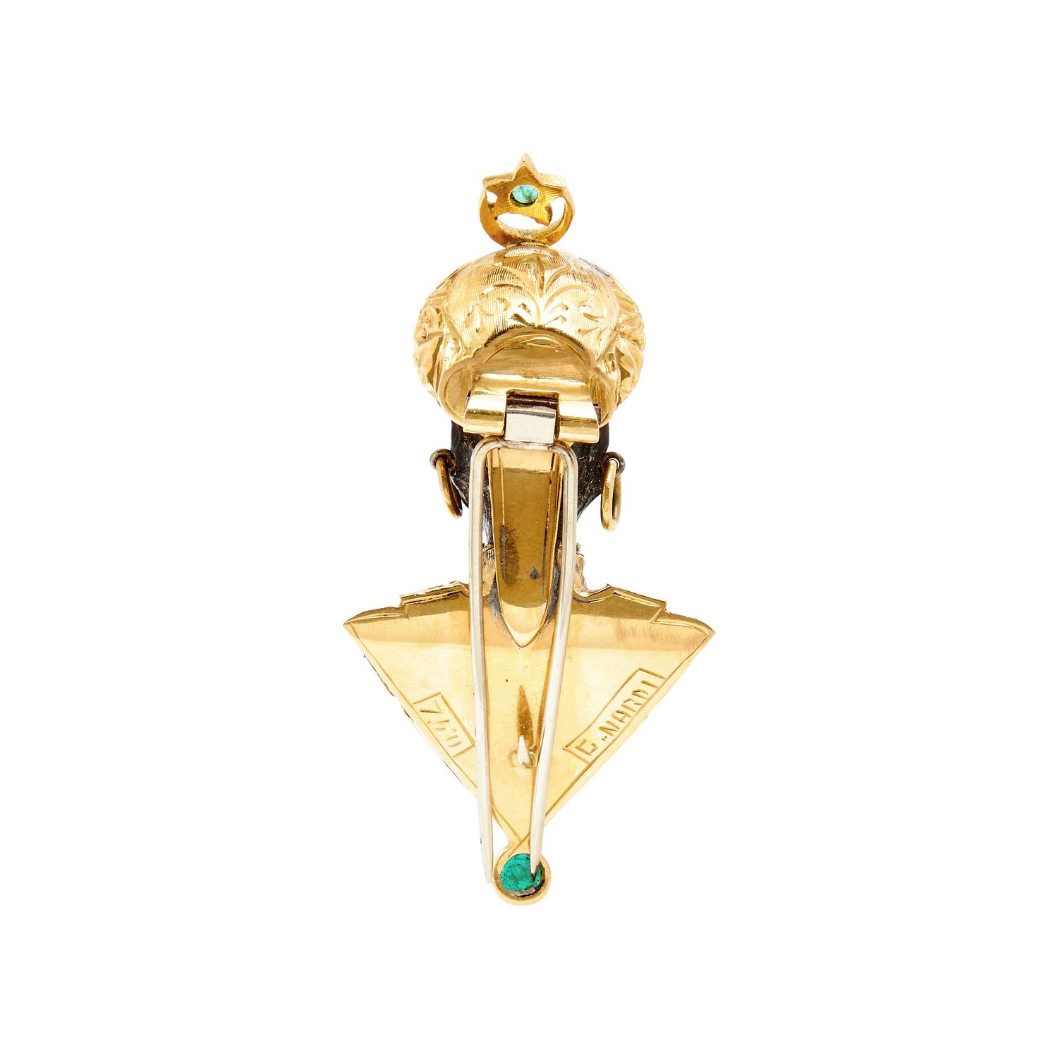 NARDI, YELLOW GOLD AND EMERALD BROOCH