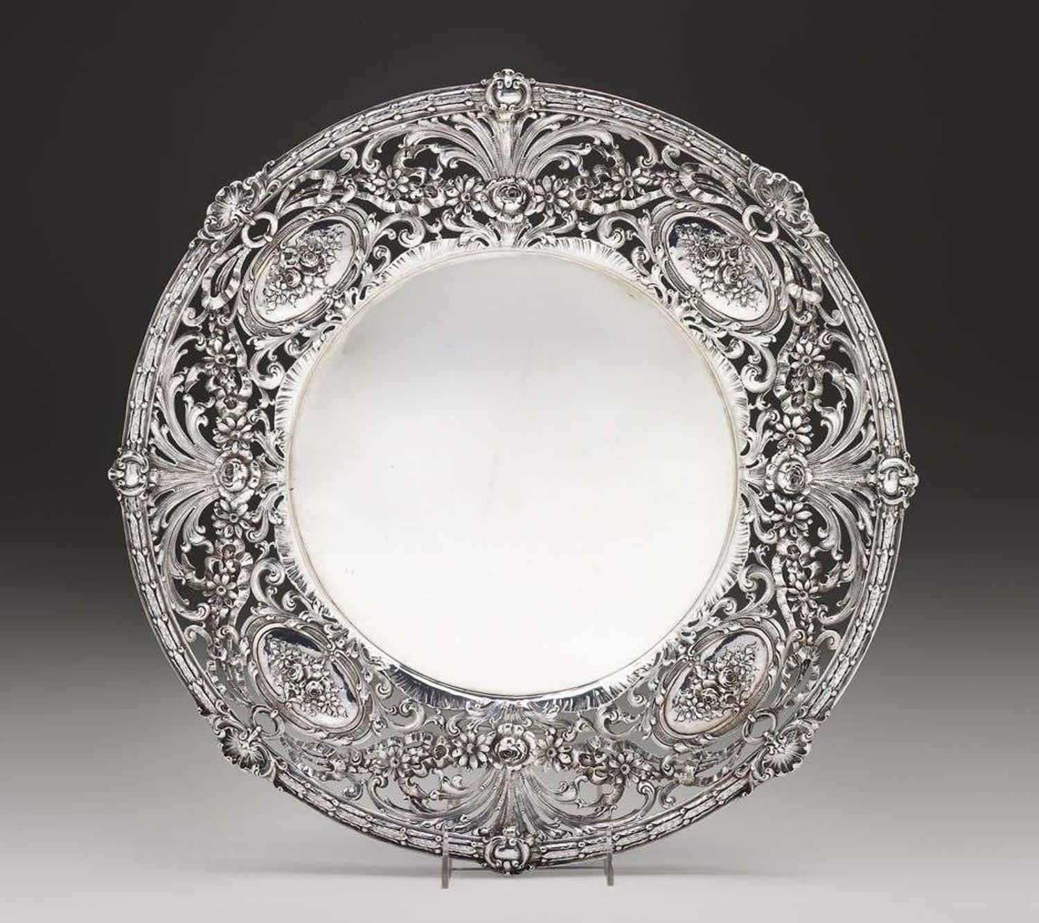 Sterling silver tray redlich & co., new york, late 19th/early 20th century