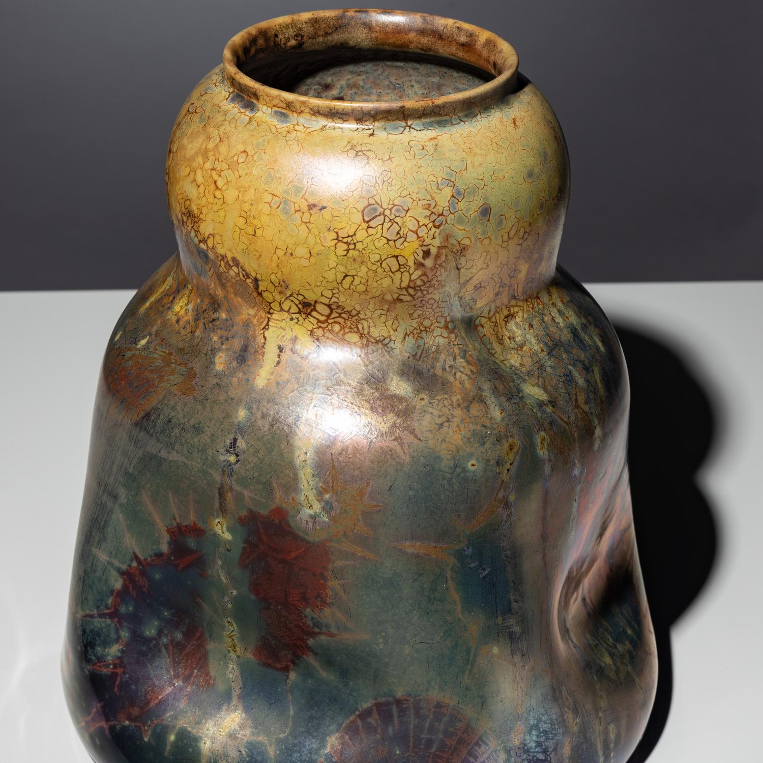 Large vase with seashell decor