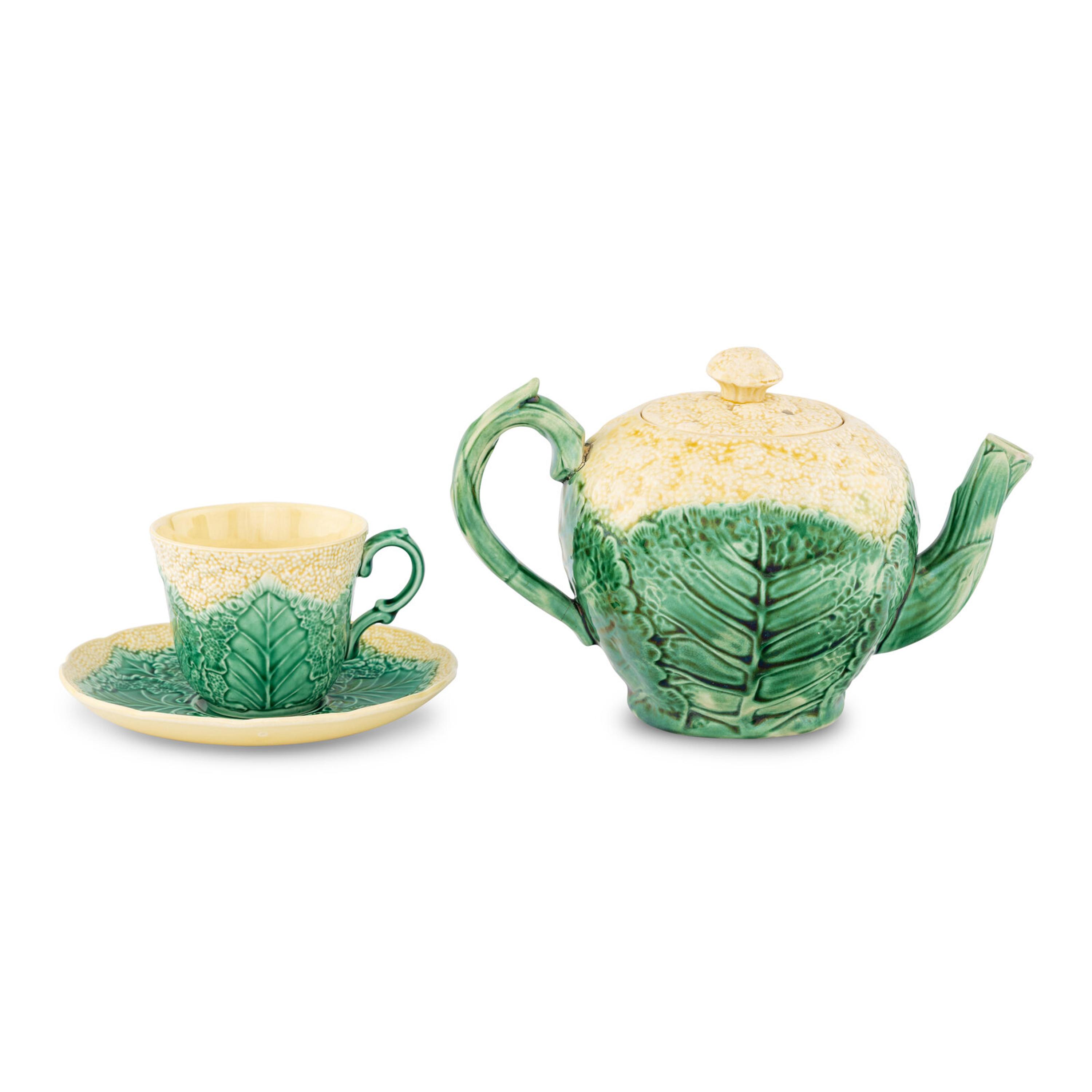 A Wedgwood Cauliflower Dessert and Tea Service