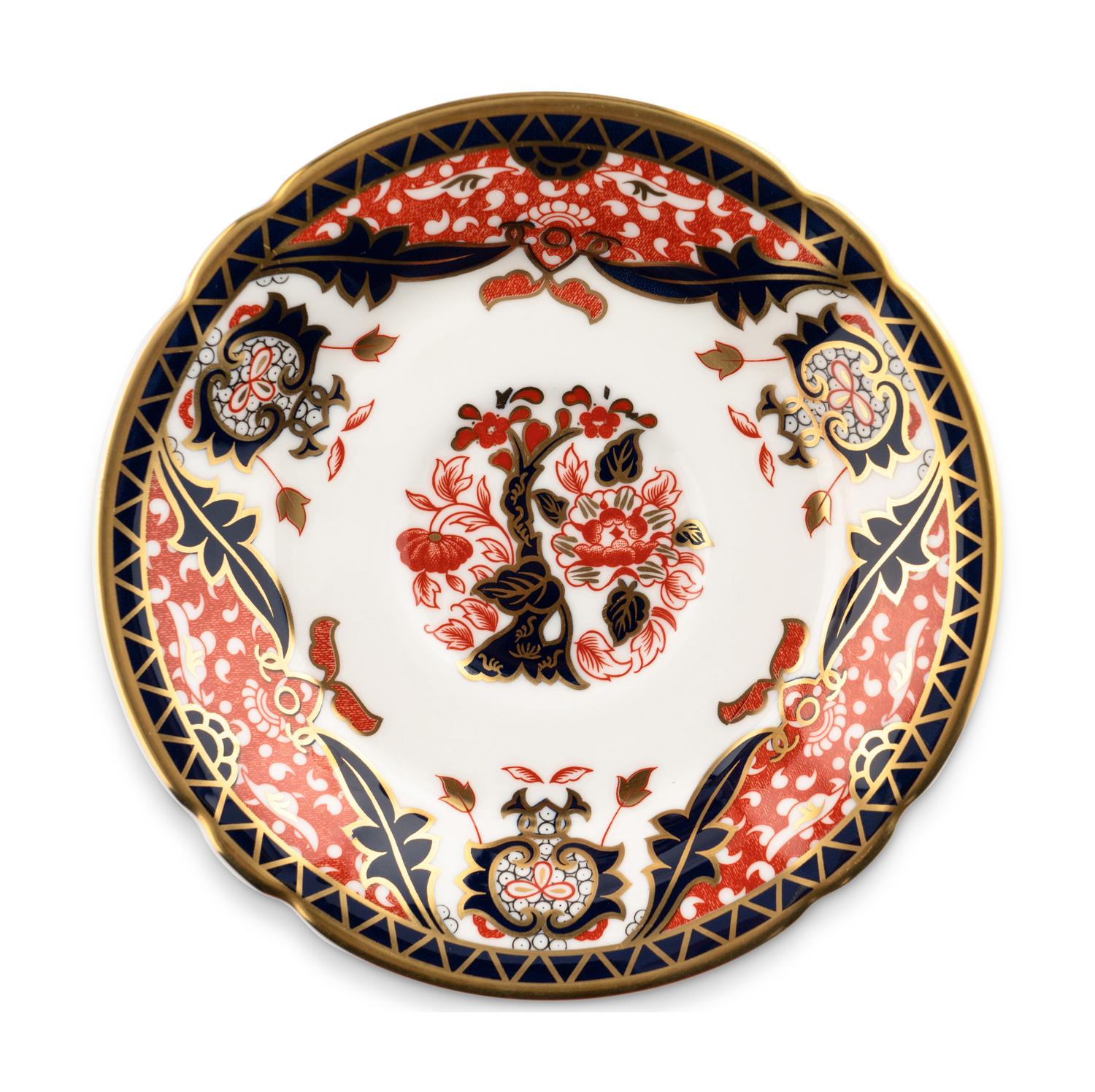 A Royal Crown Derby Porcelain Dinner Service