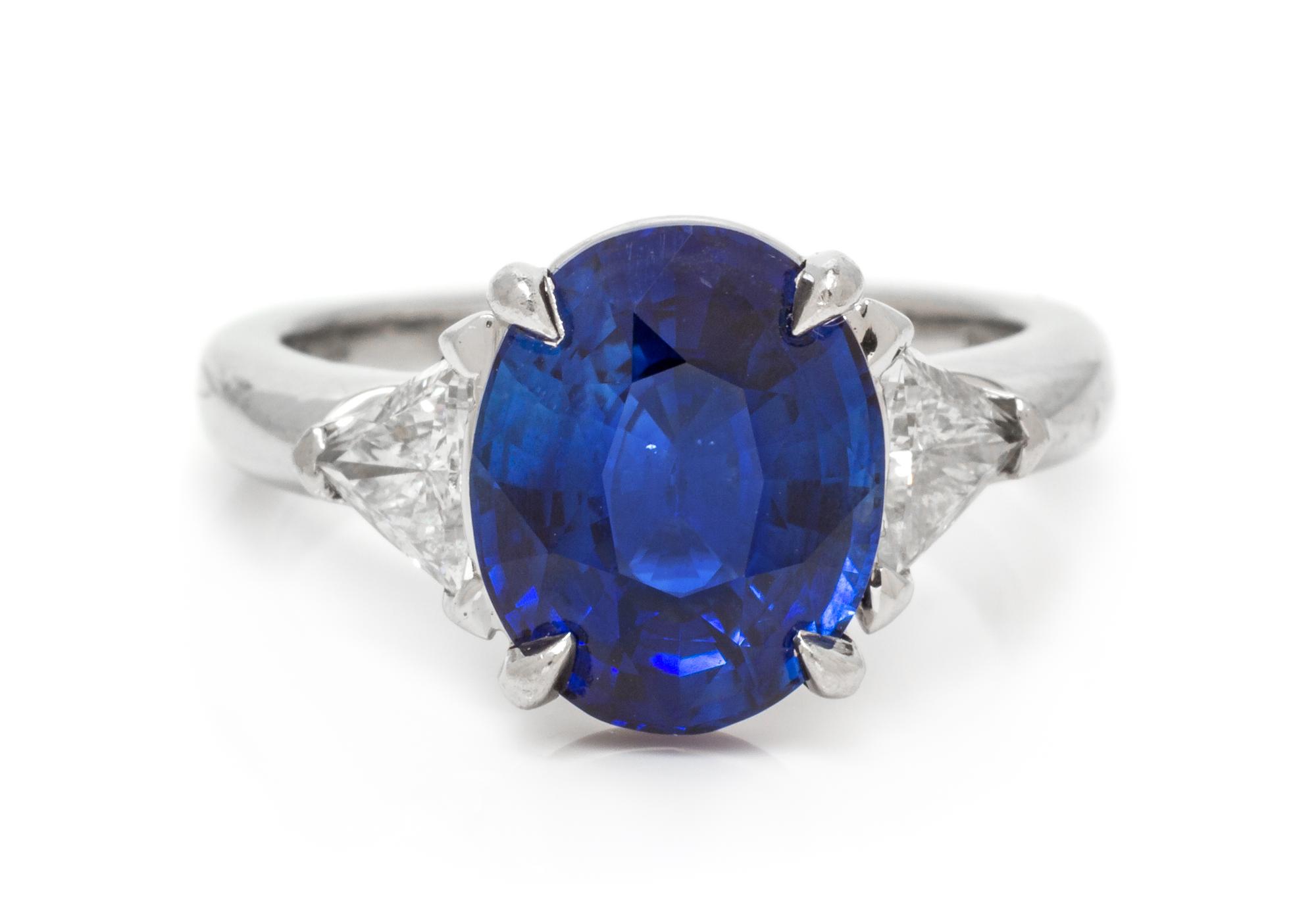 A Platinum, Sapphire and Diamond Ring, 5.70 dwts.
