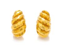 A Pair of 18 Karat Yellow Gold Earclips, Henry Dunay, 16.80 dwts.