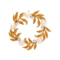 YELLOW GOLD, CULTURED PEARL AND DIAMOND PENDANT/BROOCH