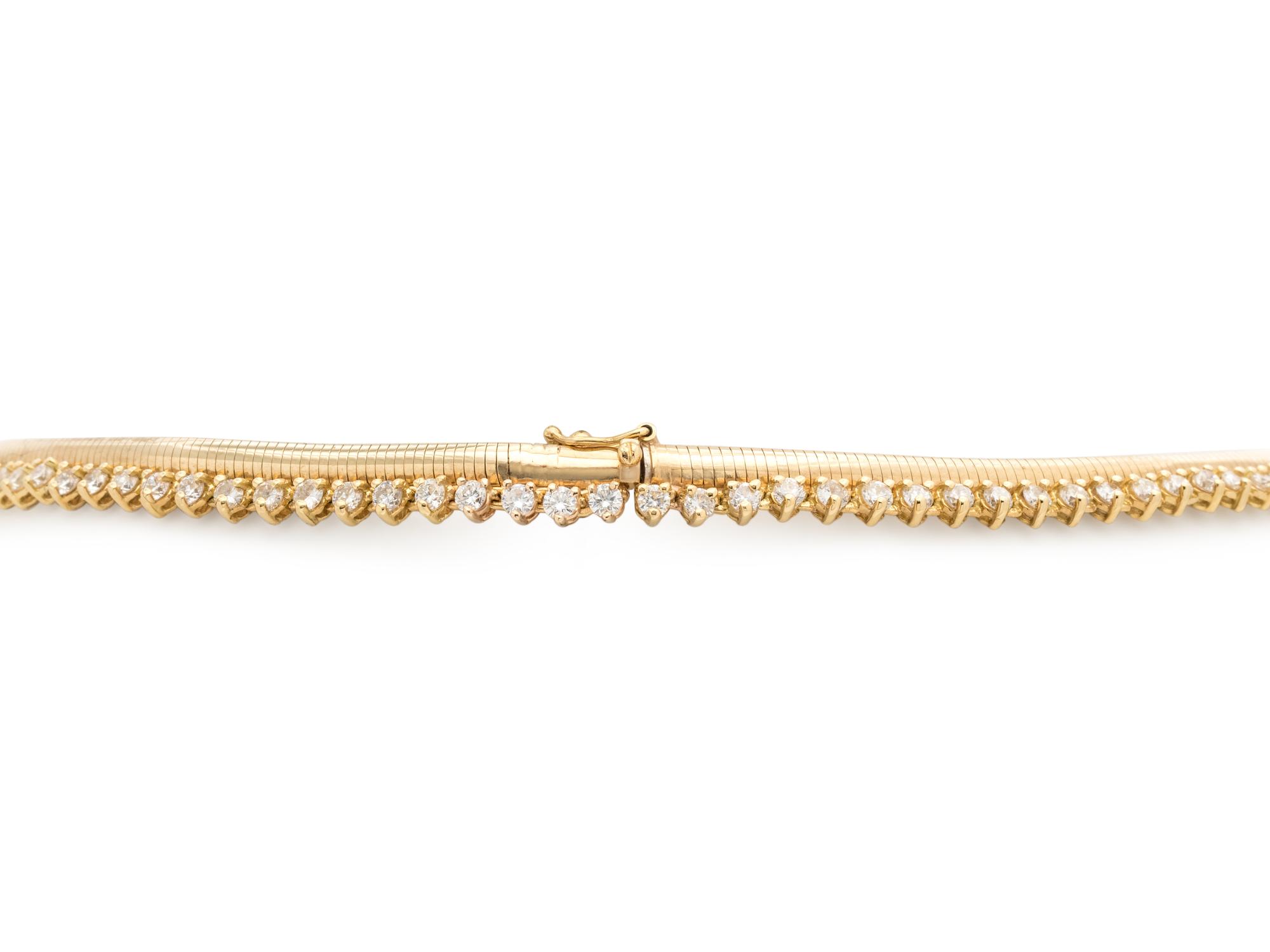YELLOW GOLD AND DIAMOND NECKLACE