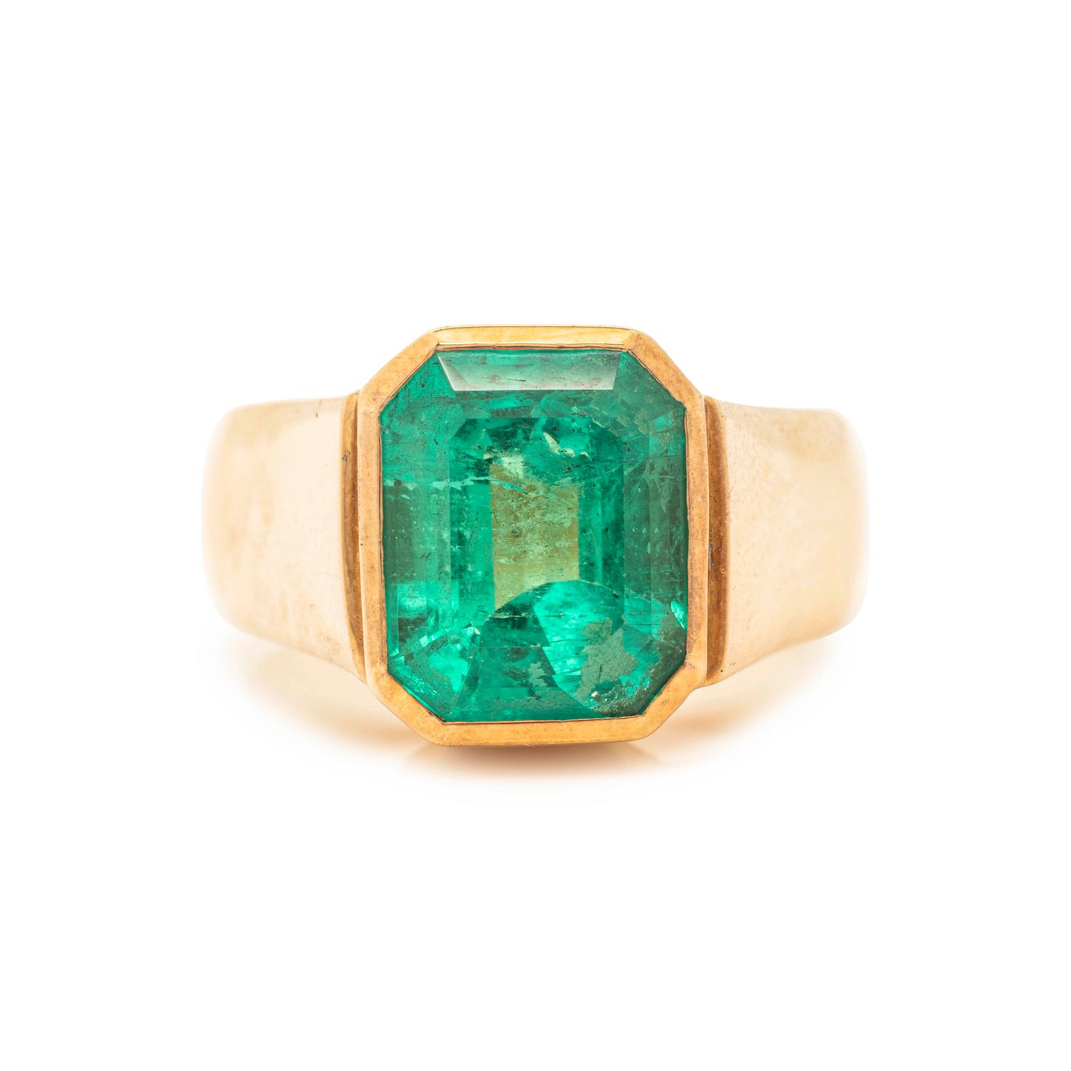 EMERALD RING