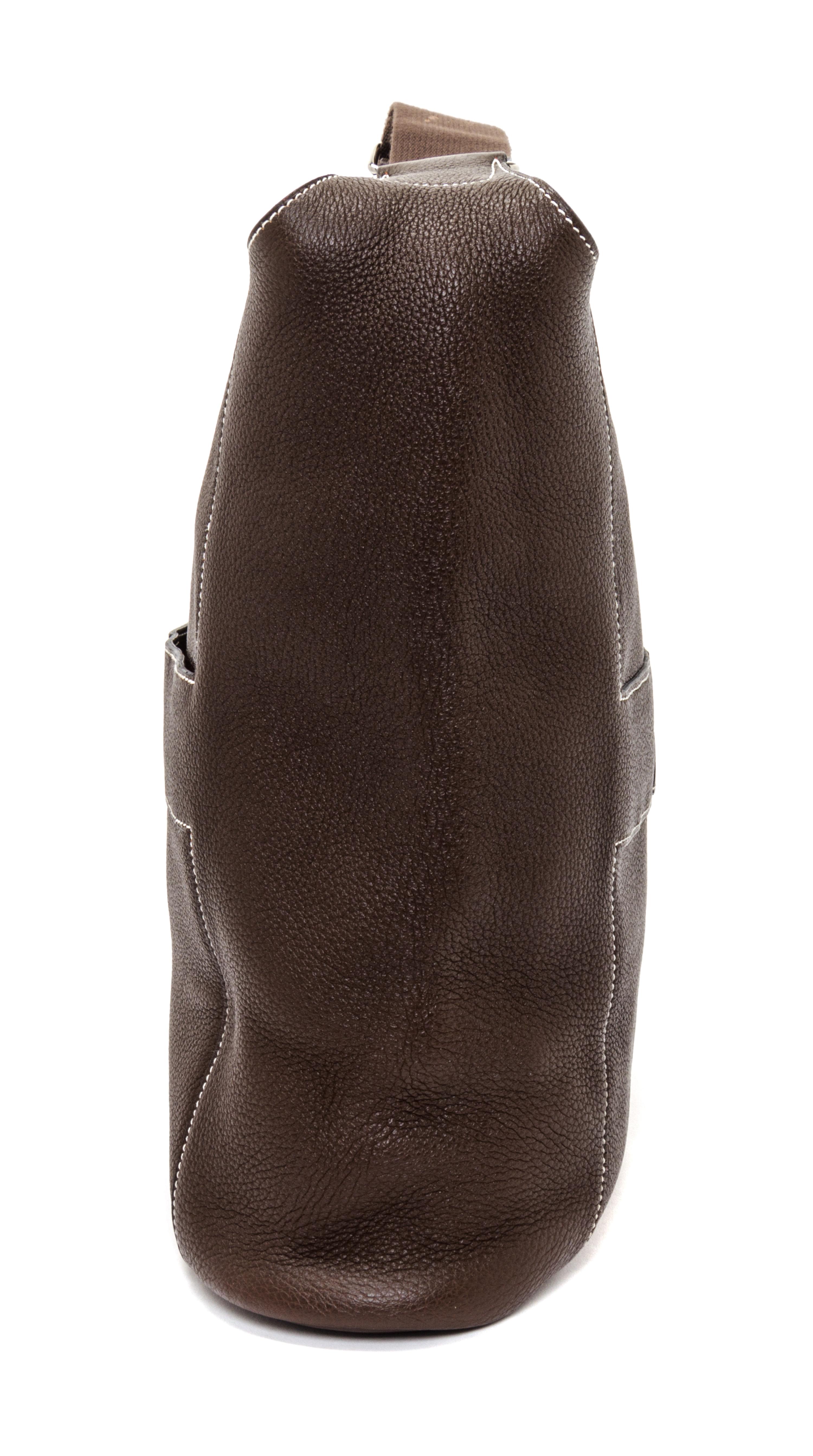 An Hermes Noisette Good News PM Handbag, 11" x 10" x 5".