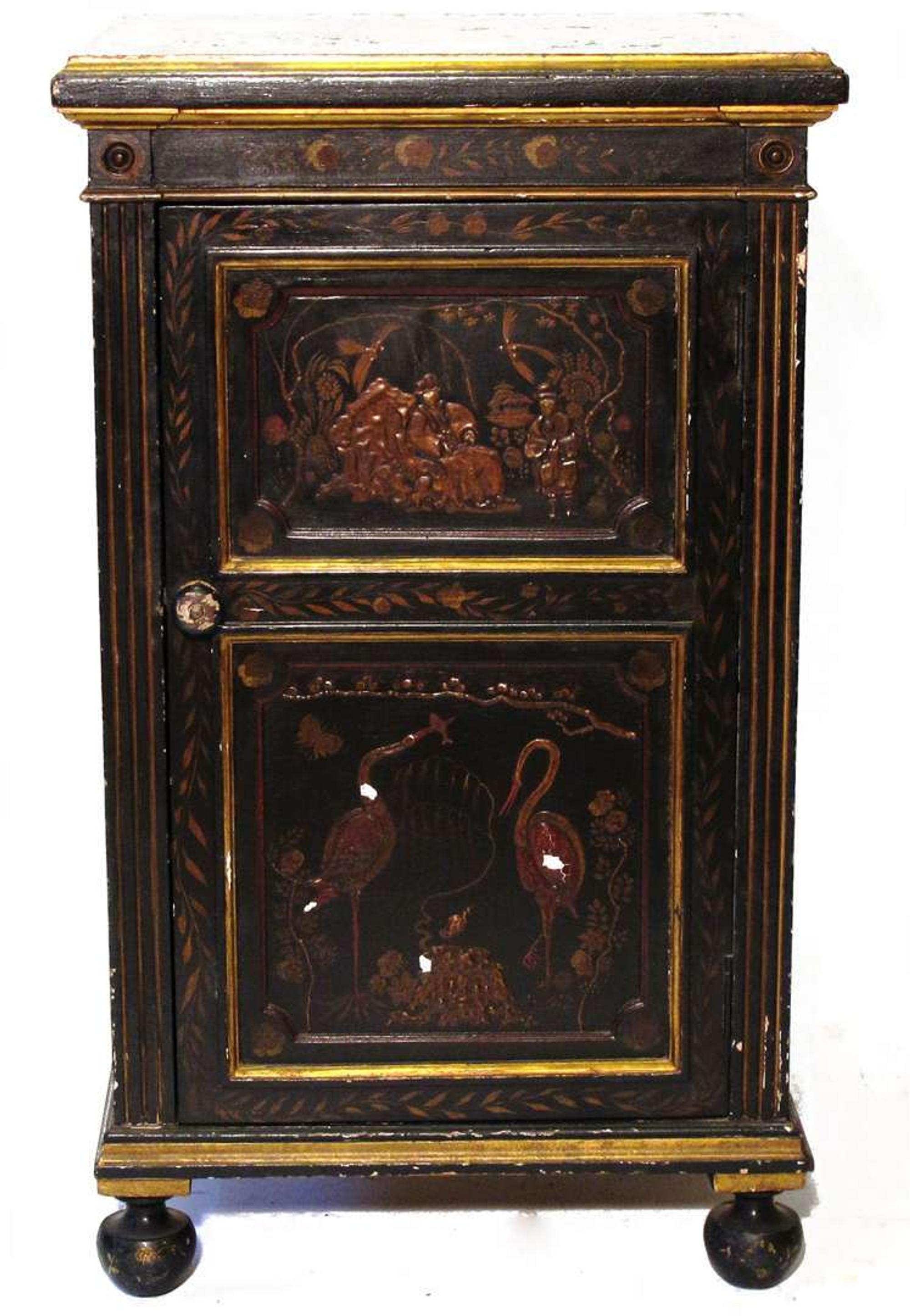 Japanned cabinet 19th/20th century