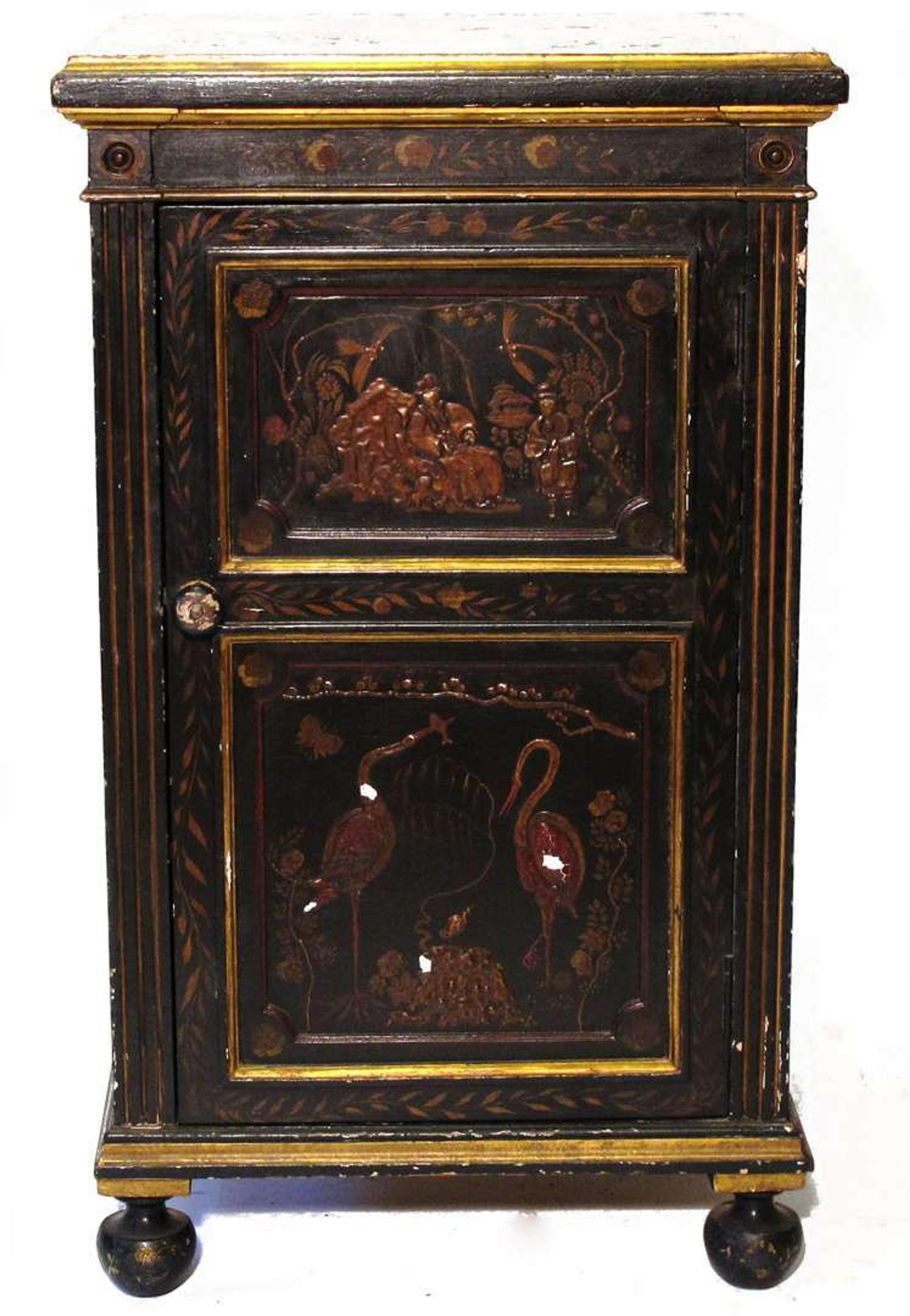 Japanned cabinet 19th/20th century