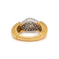 YELLOW GOLD AND DIAMOND SET