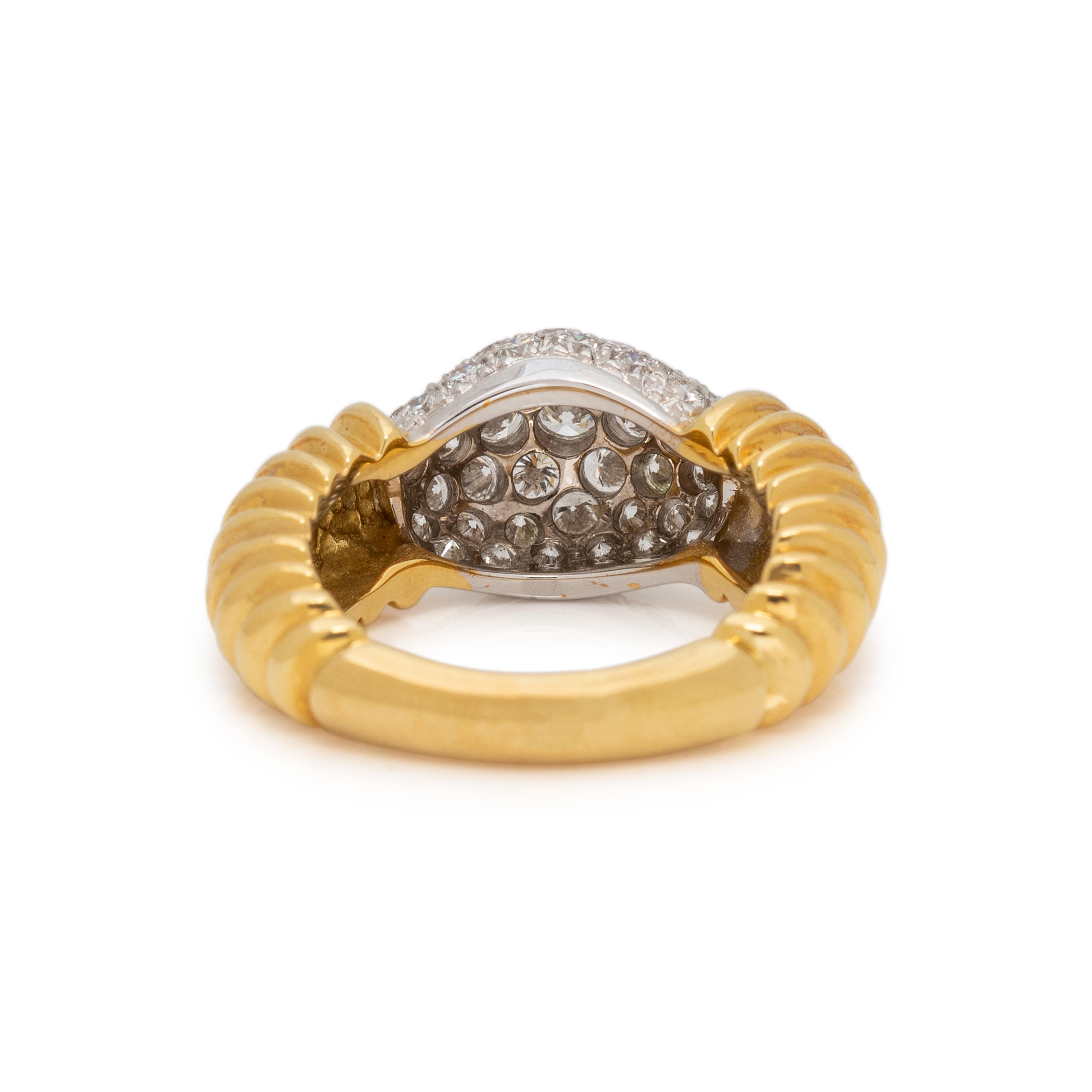YELLOW GOLD AND DIAMOND SET