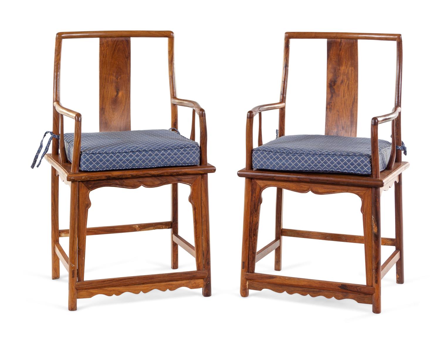 A Pair of Huanghuali Continuous-Back Arm Chairs, Nanguanmaoyi