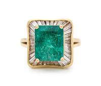 EMERALD AND DIAMOND RING