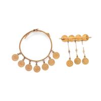 YELLOW GOLD AND COIN SET