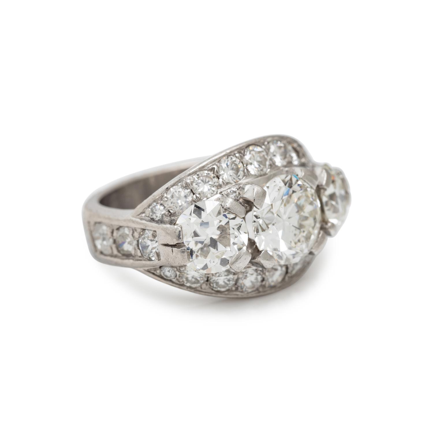 DIAMOND RING